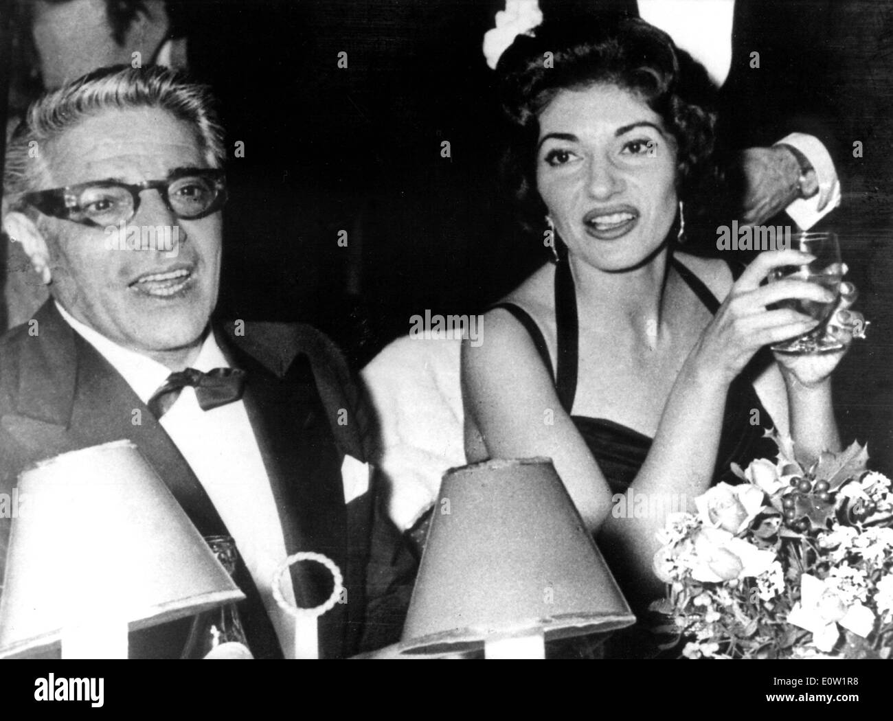 Singer Maria Callas avec Aristote Onassis magnat du transport maritime au Monte Carlo Bal du Nouvel An Banque D'Images