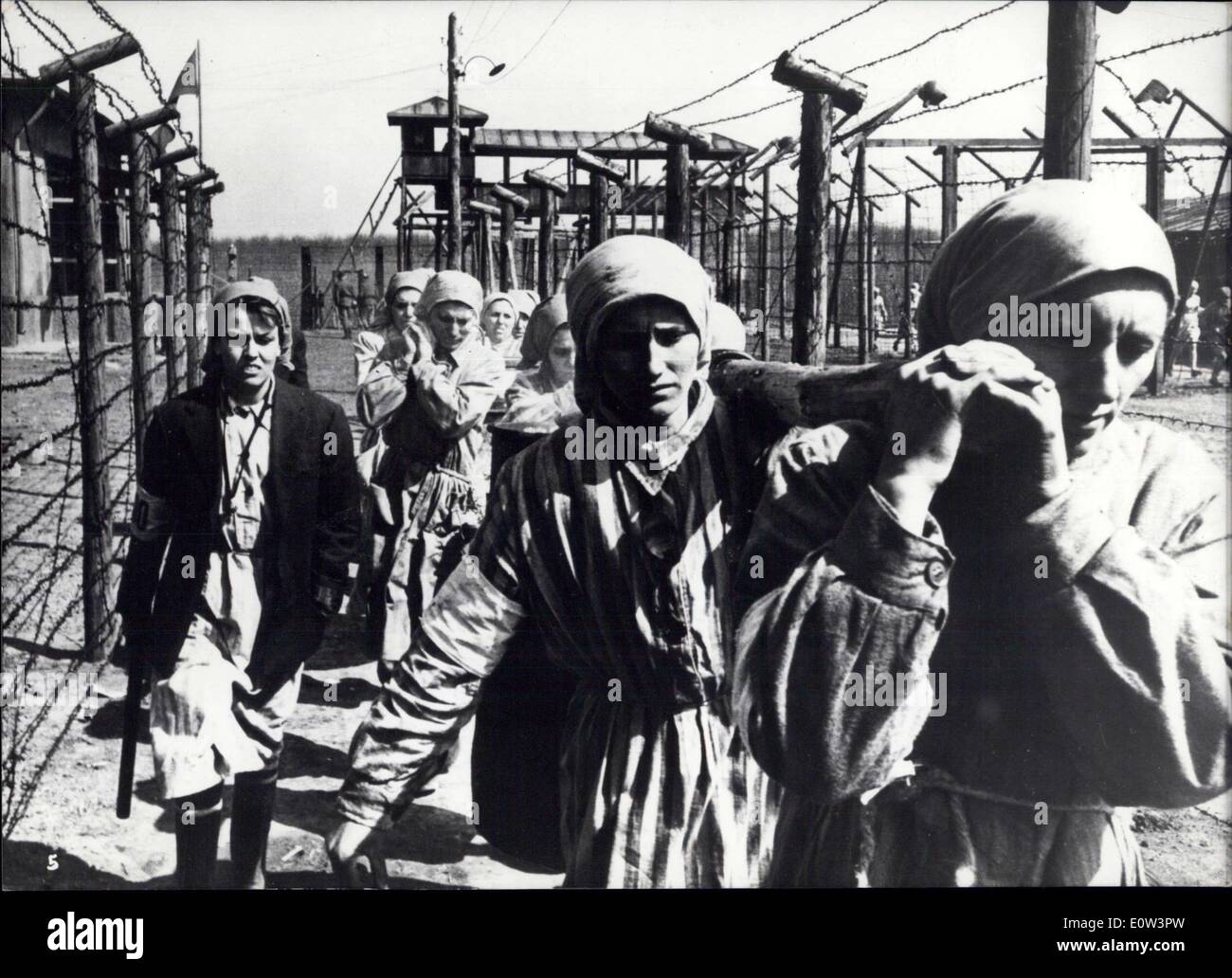 Film Sur Les Camps De Concentration Et D Extermination Concentration Camp Prisoners Banque d'image et photos - Alamy