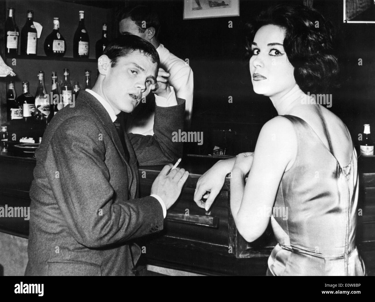 Musicien Chet Baker avec fiancé Carol Jackson Banque D'Images
