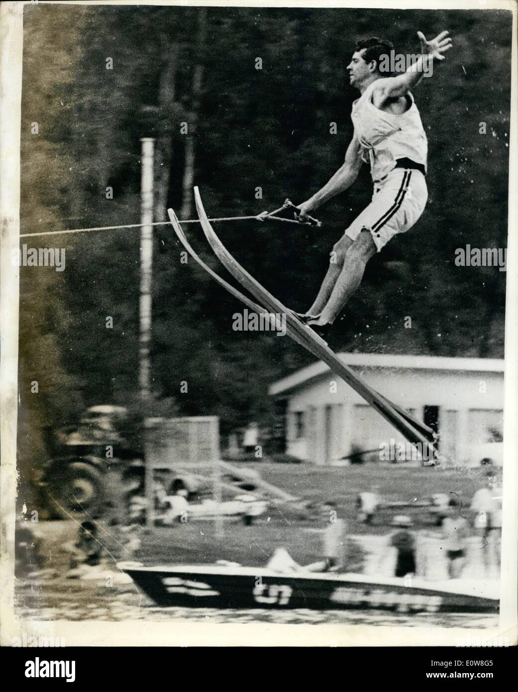 11 Novembre 1961 Popularite Du Ski Nautique De Plus En Nouvelle Galles Du Sud La Nouvelle Galles Du Sud A Recemment Ete Creee L Association De Ski De L Eau Qui A
