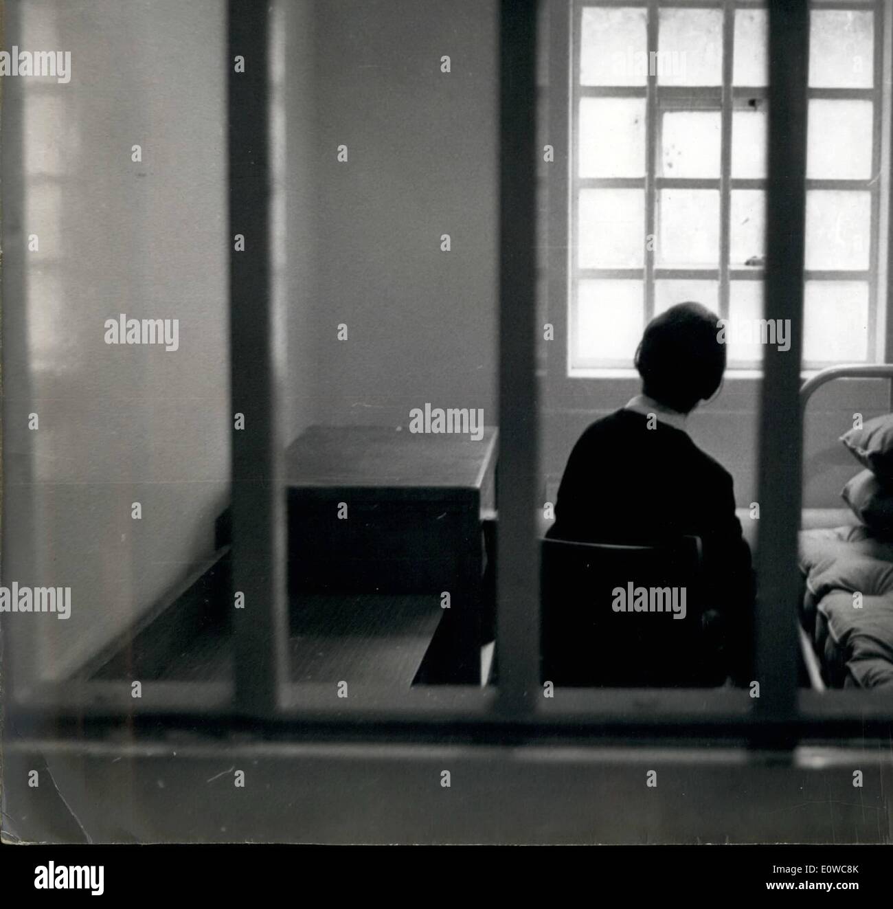 05 mai 1962 - ''cure' Borstal pour les délinquantes persistantes : aujourd'hui, les premiers détenus arriveront à un nouveau Borstal d'environ 300,000 pour les délinquantes persistantes de 15 à 21 à Bullwood, près de Hookley, Essex où les filles seront confrontées à un travail acharné et à une discipline stricte dans ce que le Home Office appelle une « cure » Borstal. Il héberdera 96 délinquants, de six mois à deux oreilles. Banque D'Images