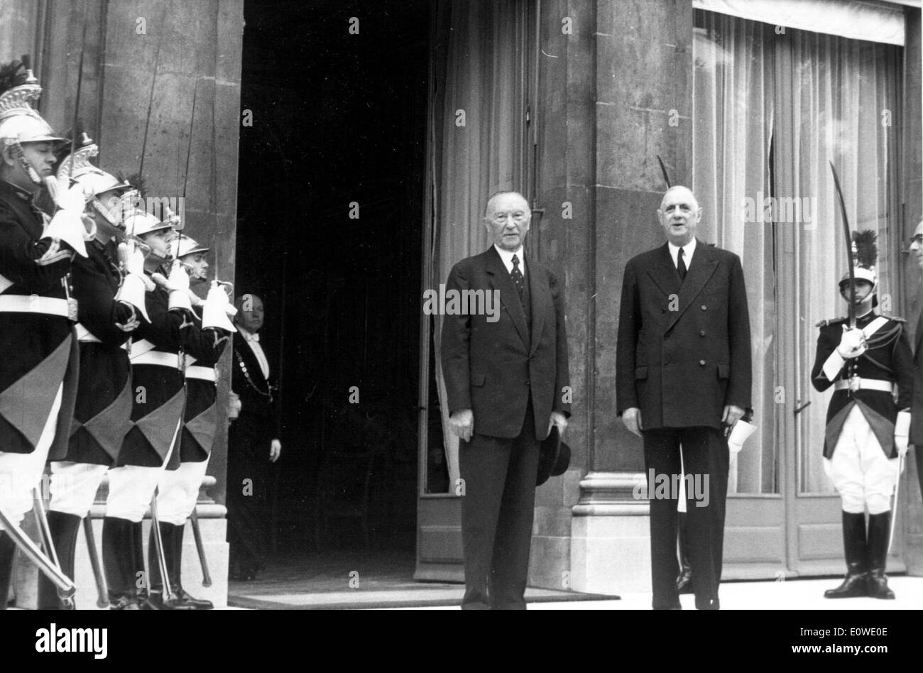 Konrad Adenauer visites Charles de Gaulle Banque D'Images