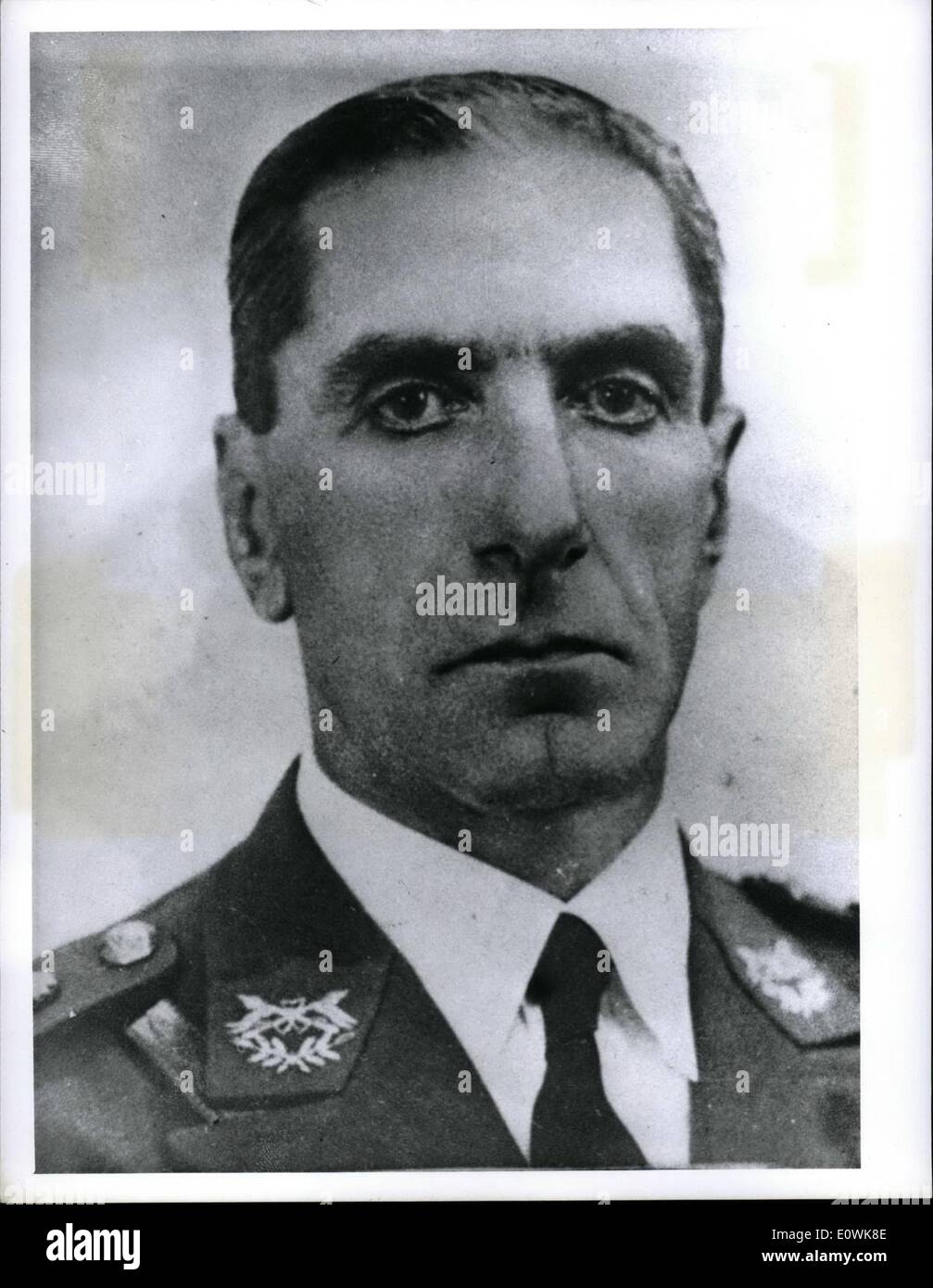 Avril 04, 1963 - la révolte des militaires en Argentine : Commandant en chef des forces révolutionnaires : Lieut. Le général Benjamin Menendez. Banque D'Images