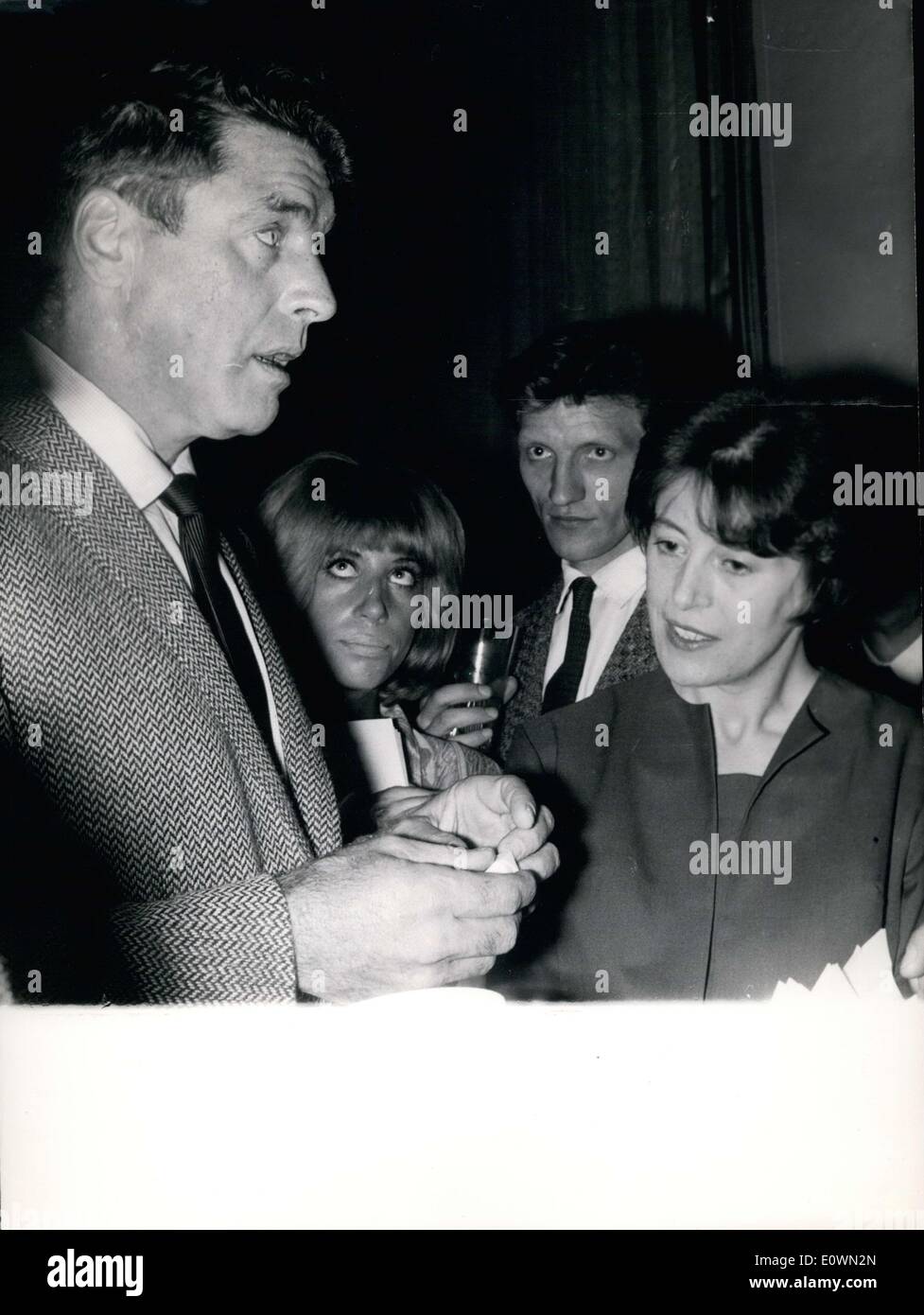 12 août 1963 - L'acteur américain Burt Lancaster à Paris au film ''Le  Train' Photo Stock - Alamy