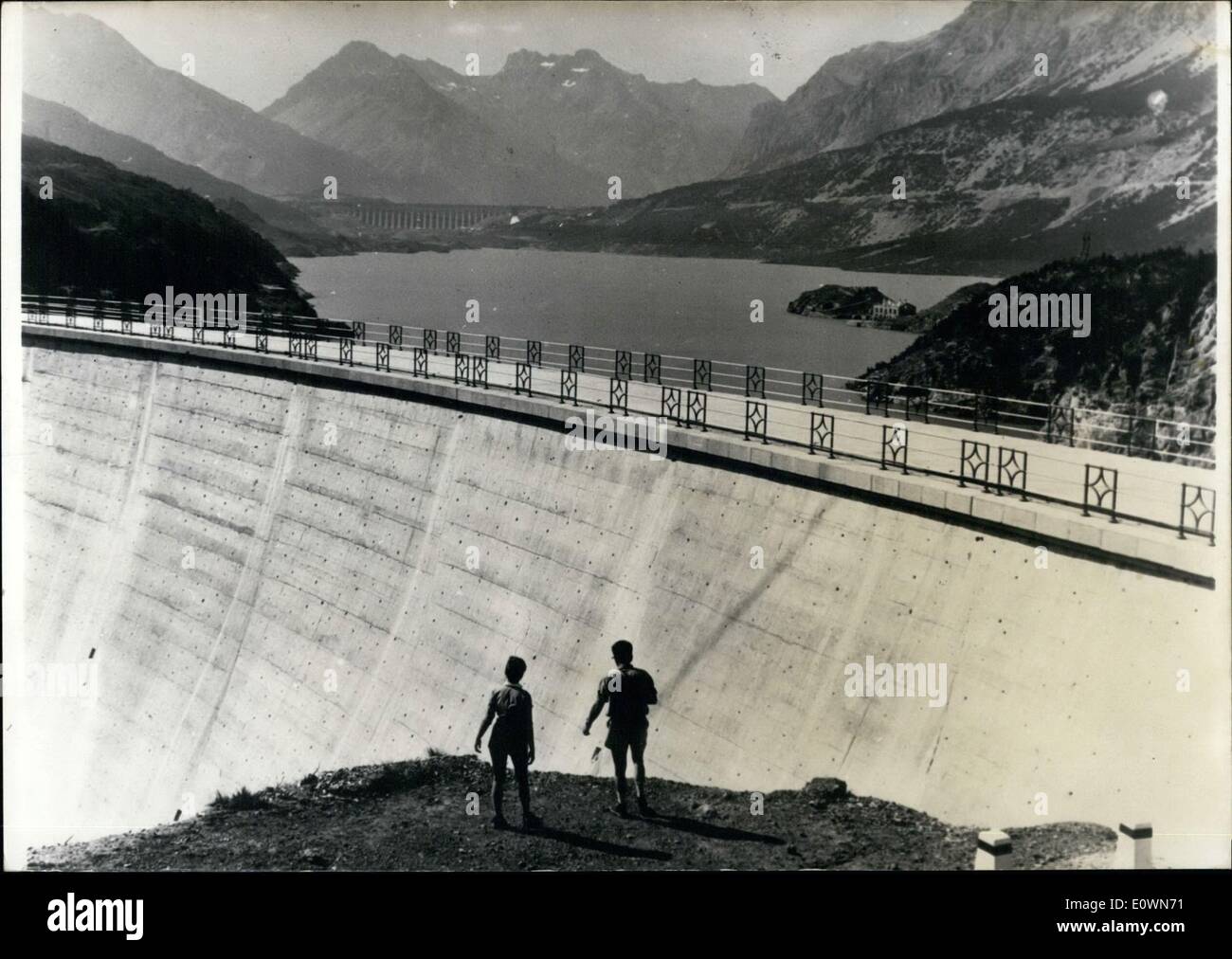 10 octobre 1963 Catastrophe de l'Italien Le barrage Barrage Vaiont — free download