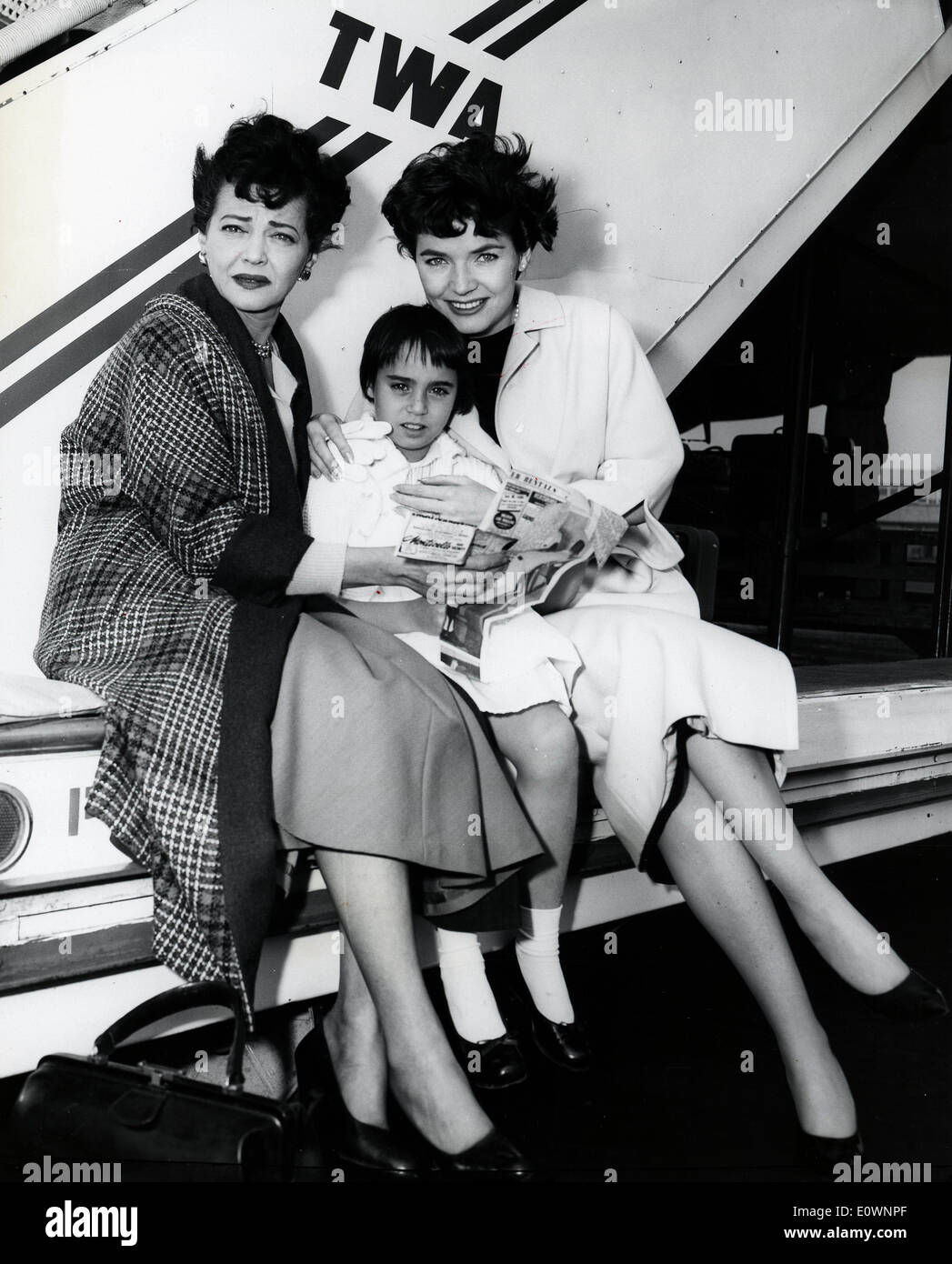L'actrice Polly Bergen avec fille et Sylvia Sydney Banque D'Images