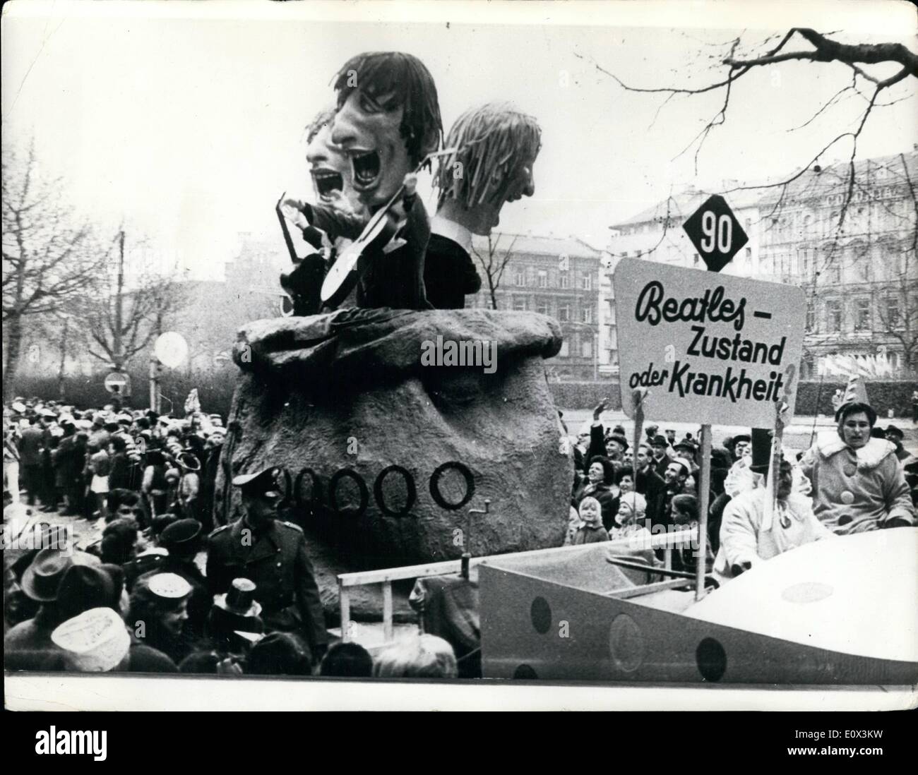 Mar. 03, 1965 - UN Bagful de ''abc'' amusant carnaval de Mayence - Allemagne : on estime que plus d'un demi-million de spectateurs jalonnaient le trajet- le carnaval annuel en procession dans les rues de Mayence - Allemagne - au cours de laquelle les organisateurs ont attaqué des personnes politiques - et top stars dans le monde du divertissement - comme ce flotteur de ''Les batailles'' sautant d'un sac étiqueté ''illionsickness» Banque D'Images