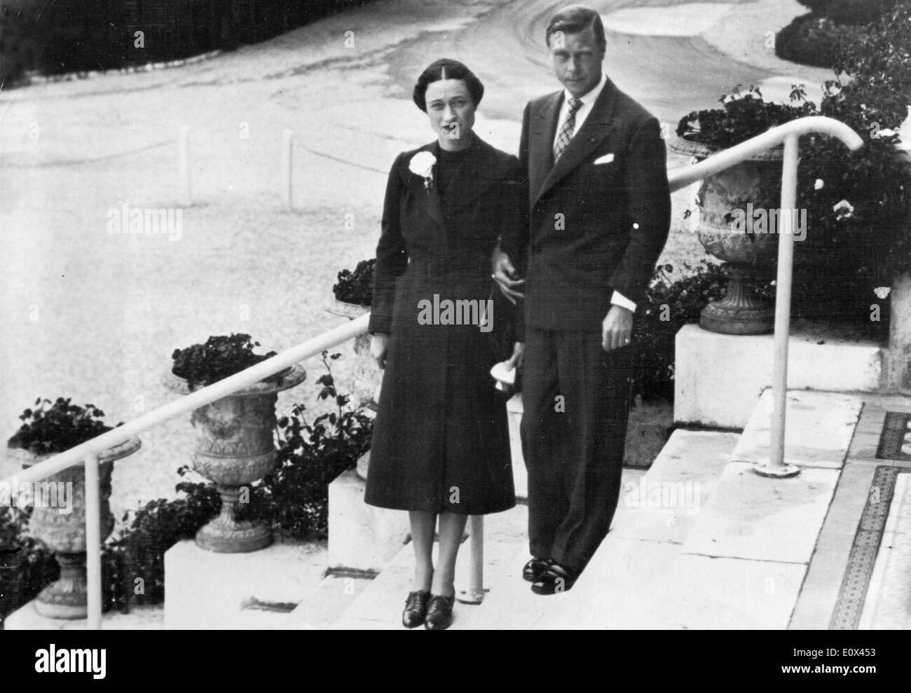Édouard VIII et Wallis Simpson en face du Grand Hotel Banque D'Images