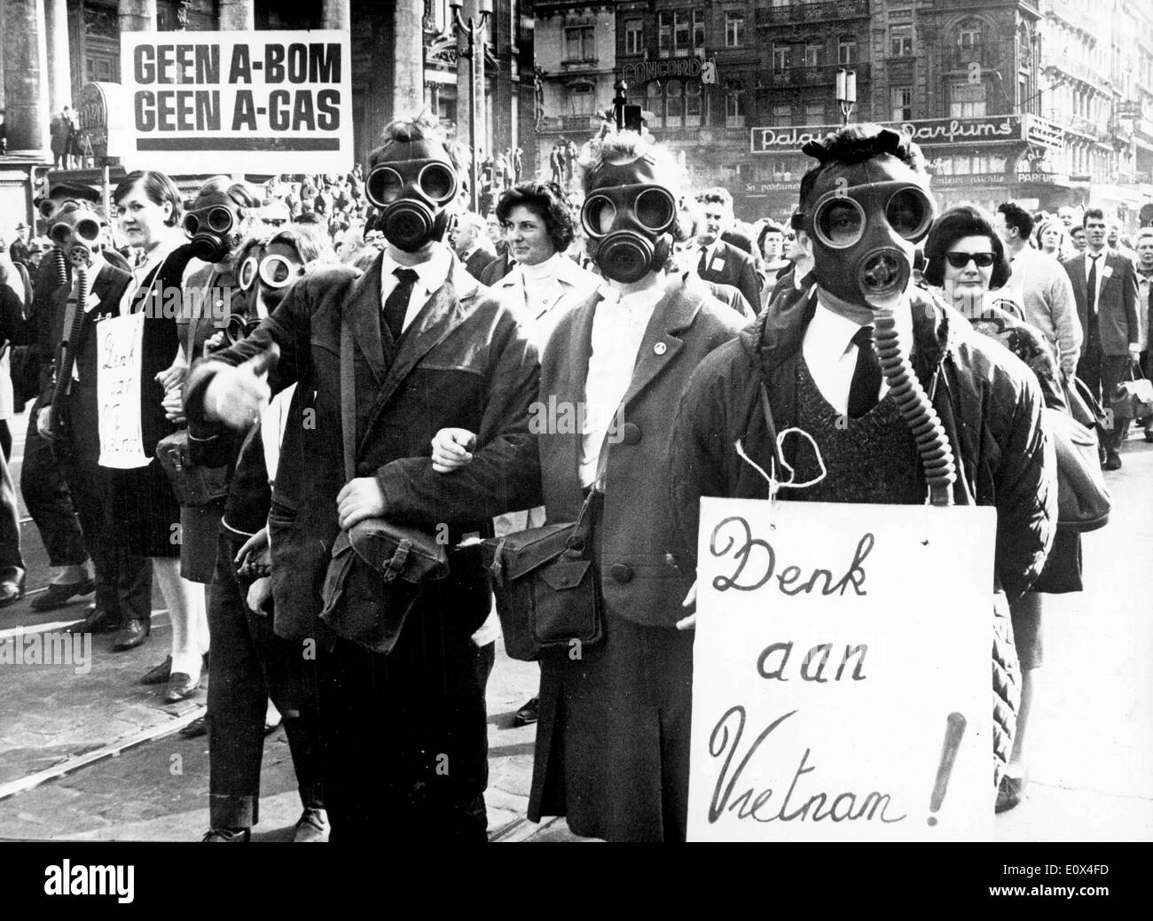 Anti-Gas-Ani-Atomic Bomb manifestation à Bruxelles Banque D'Images