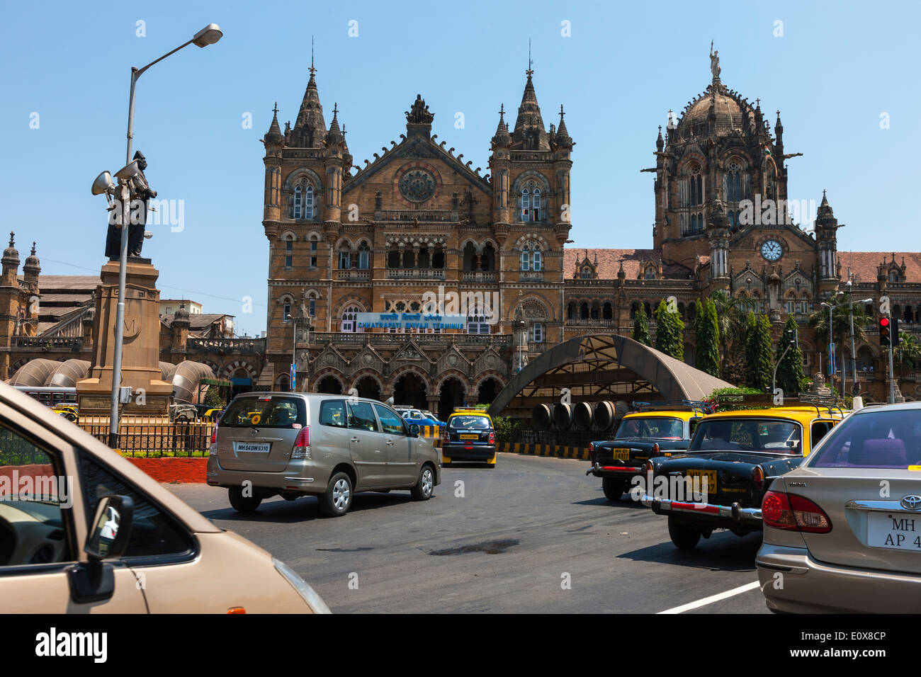 La gare Chhatrapati Shivaji (Victoria Terminus) Mumbai en Inde. Banque D'Images