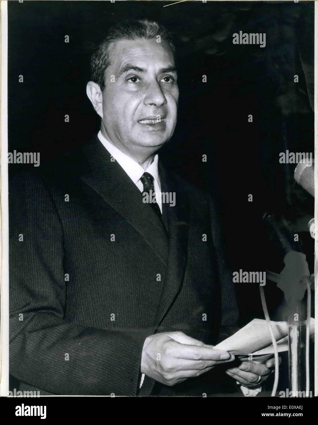 01 janvier 1966 - Aldo Moro : a demandé de former son troisième cabinet par le président italien Saragat. La coalition est de nature à : Banque D'Images
