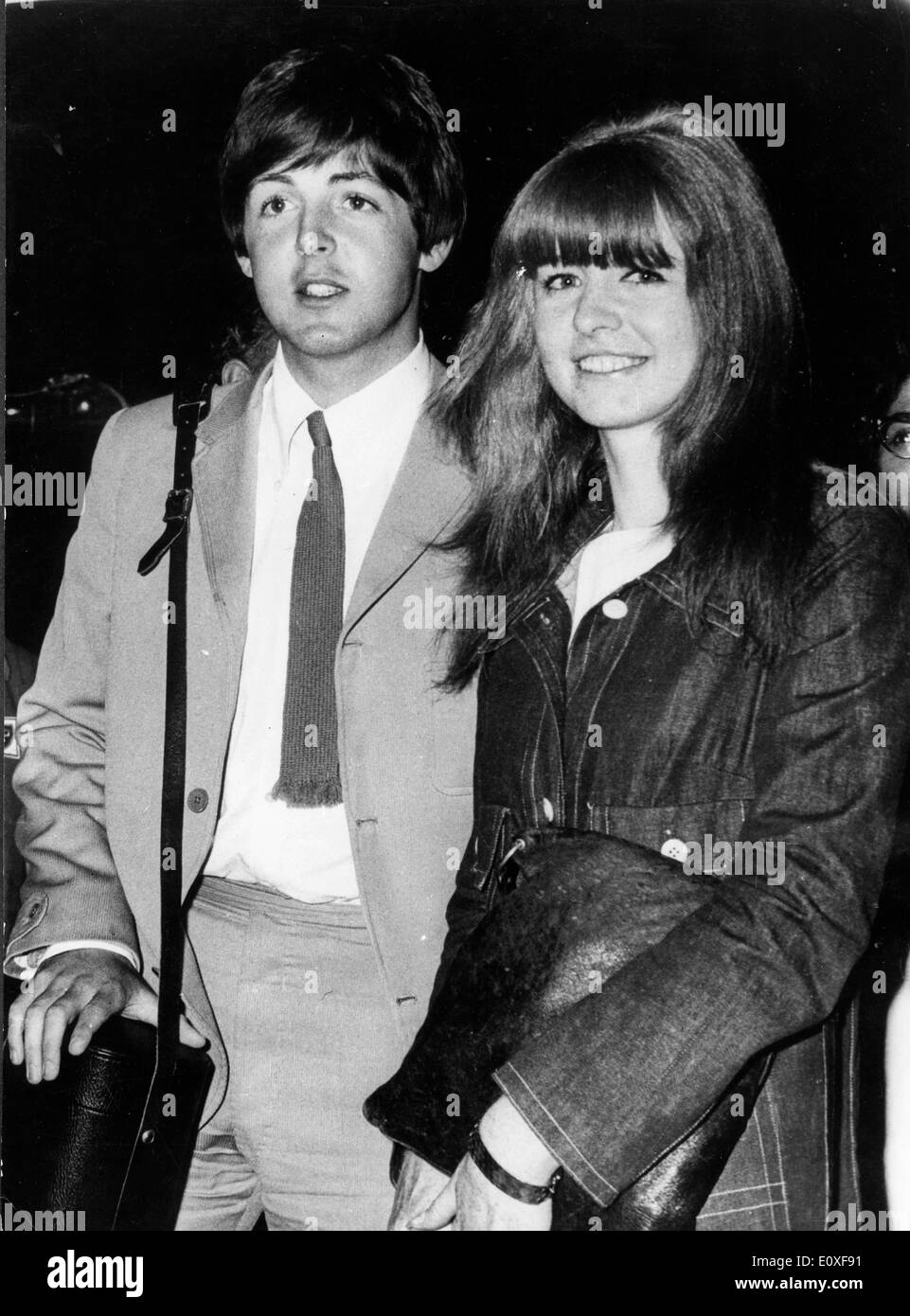 Paul McCartney annonce l'engagement de Jane Asher Banque D'Images