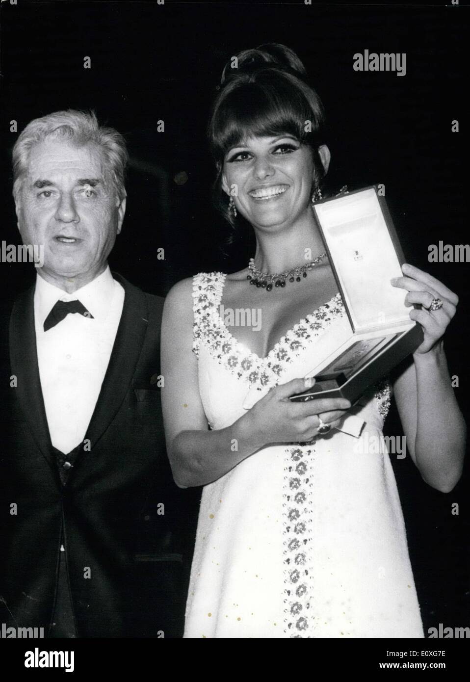 11 novembre 1966 - Trimphs'' décerné au français et étrangers acteurs au cinéma 'nuit' : français et étrangers et d'acteurs de actreses Banque D'Images