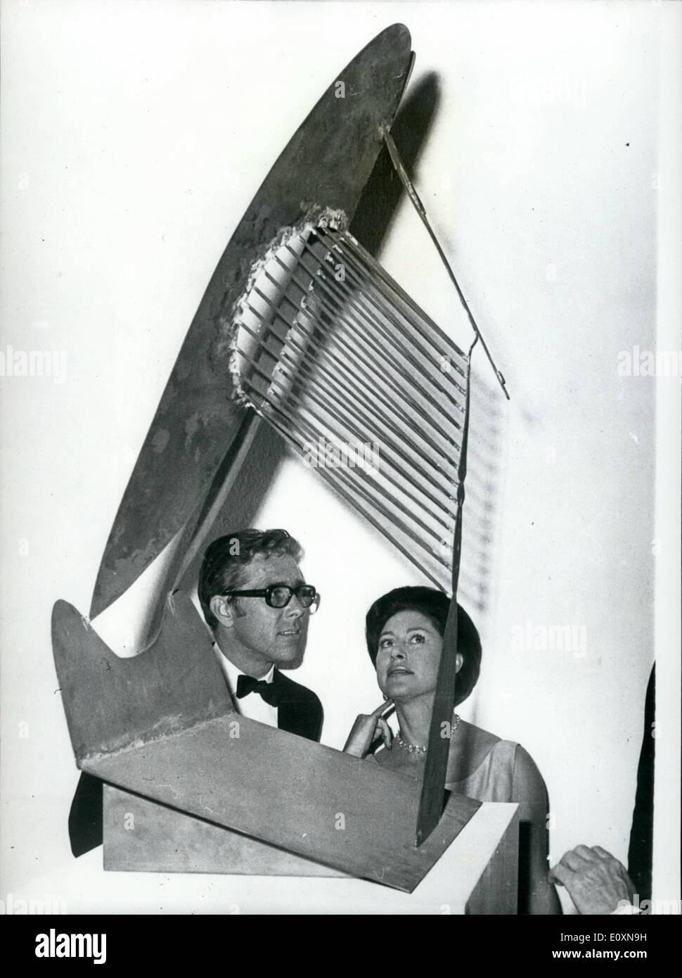 Juin 06, 1967 - La princesse Margaret et la maquette de Picasso : Après la nuit dernière, l'Institut d'Art Contemporain Jeudi's dinn Banque D'Images