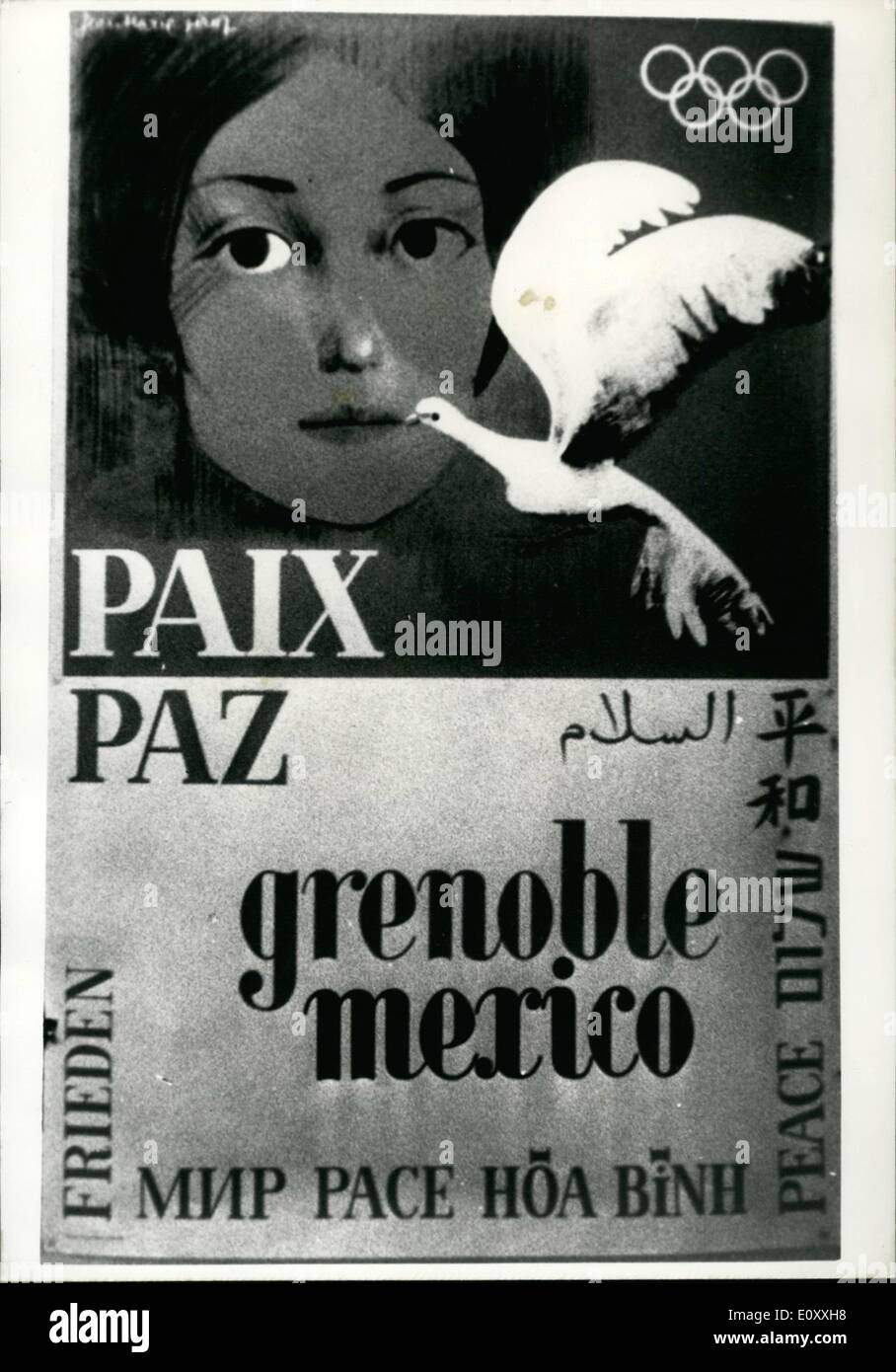 01 janvier 1968 - Jeux d'hiver de Grenoble. Coopératives d'une des affiches de la prochaine des Jeux Olympiques d'hiver de Grenoble avec le mot ''La Paix Banque D'Images