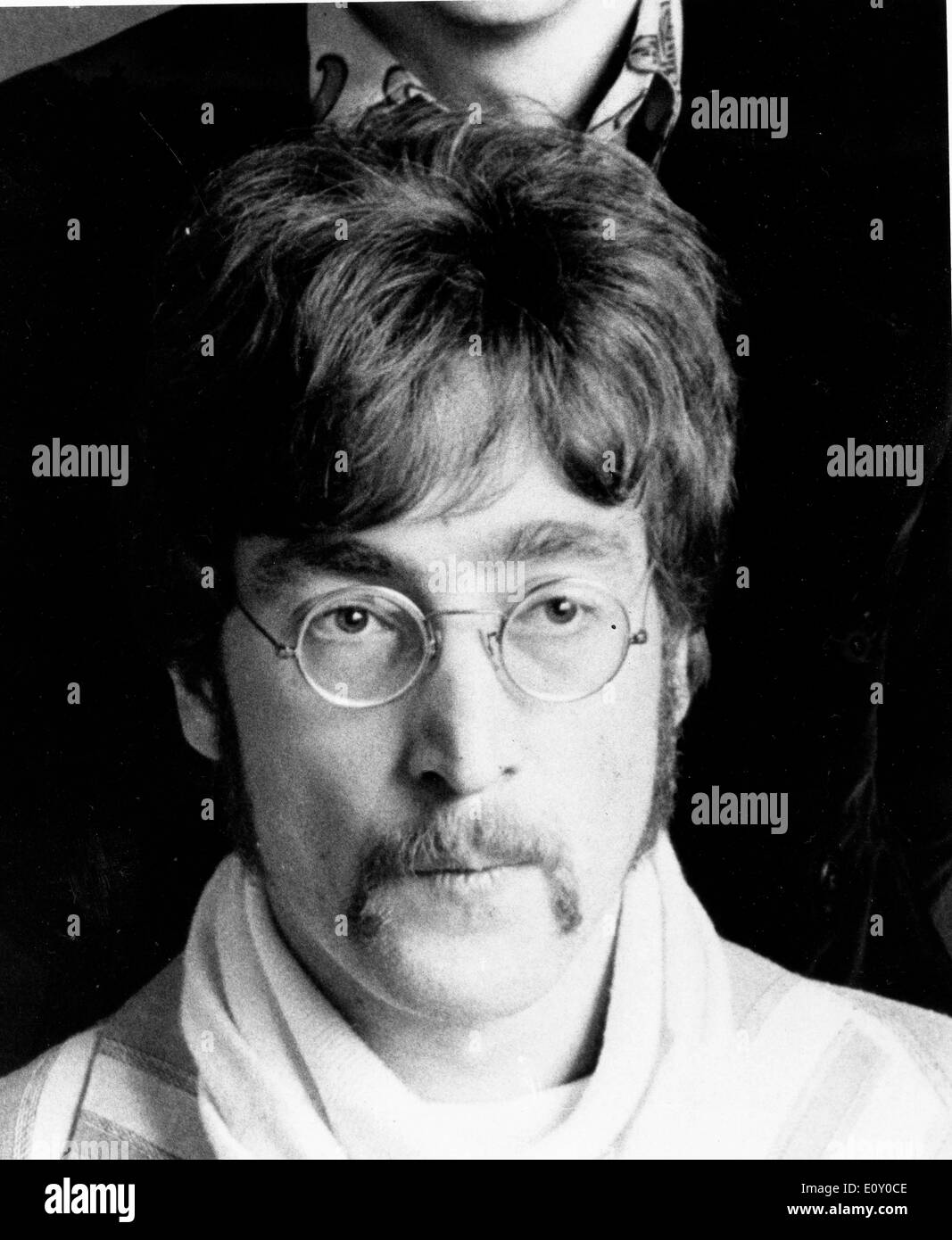 Chanteur/ Compositeur JOHN LENNON (1940-1980) Membre des Beatles. Aujourd'hui marque le 25e anniversaire de la mort de John Winston Banque D'Images