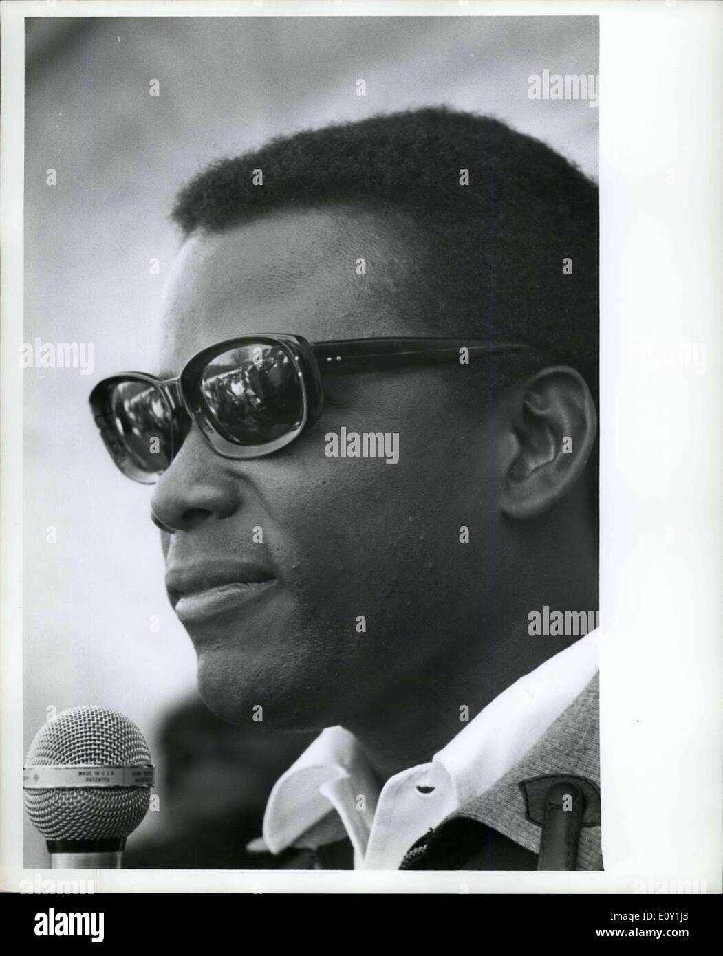 24 mai 1968 - Sidney Poiter à Résurrection City, Washington, D.C. Banque D'Images