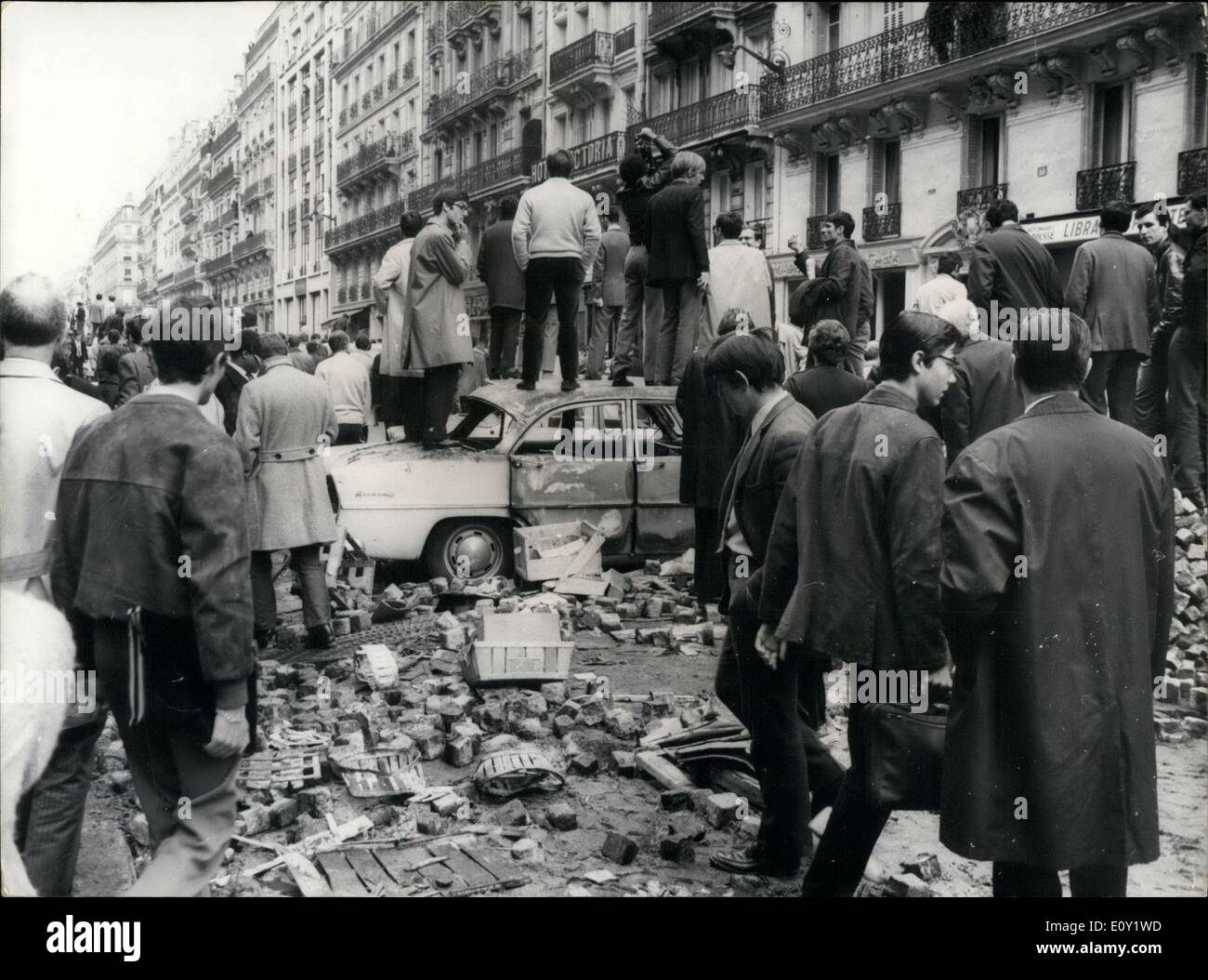 11 mai 1968 - Quartier Latin après une émeute impliquant des incendies criminels Banque D'Images