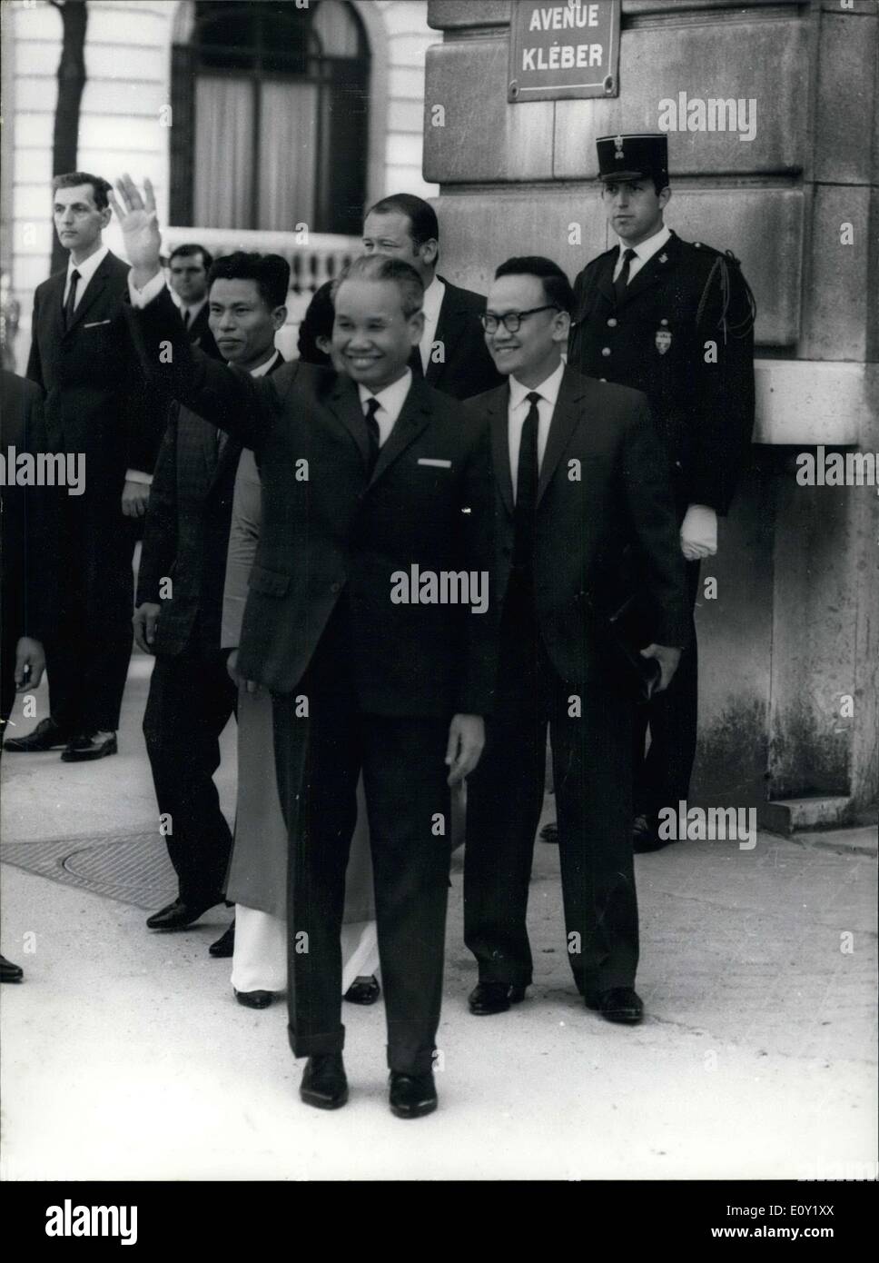 15 mai 1968 - Les négociations entre les Américains et le Nord Vietnamse a commencé à nouveau ce mercredi matin à l'ancienne Banque D'Images