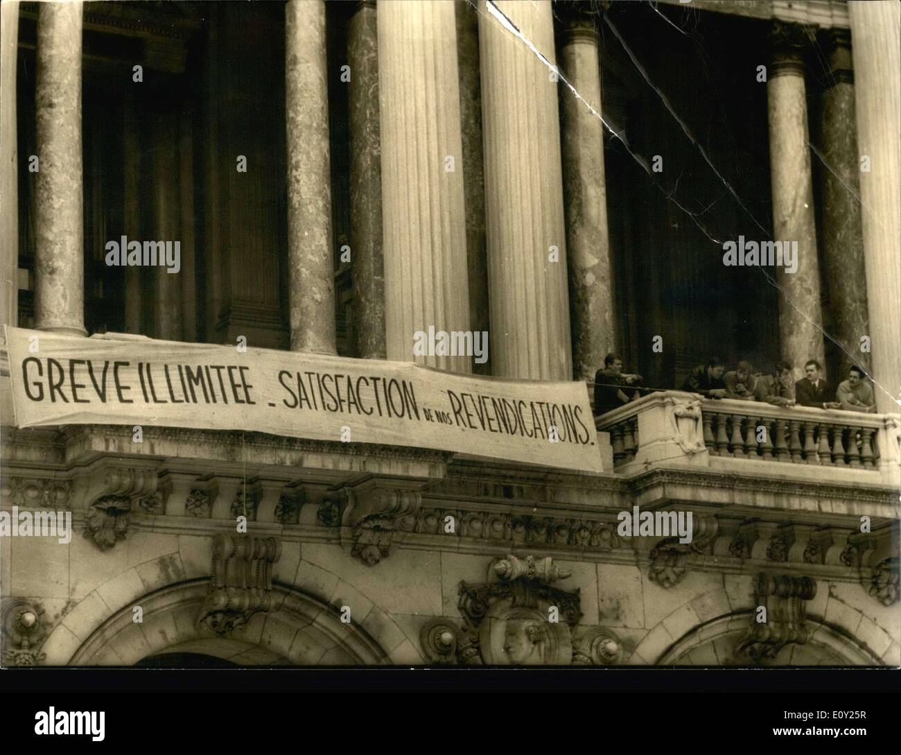 19 mai 1968 - Ils ont également occupé la Sorbonne et l'Odéon. Banque D'Images