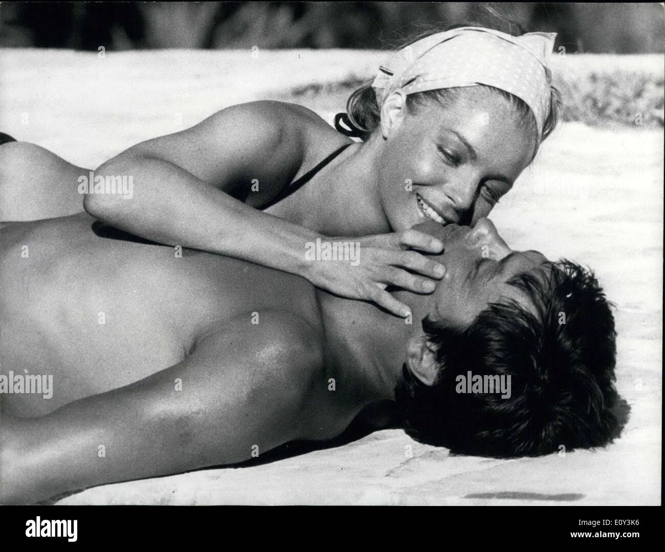 Septembre 27, 1968 - Romy Schneider et Alain Delon dans ''La Piscine' Banque D'Images