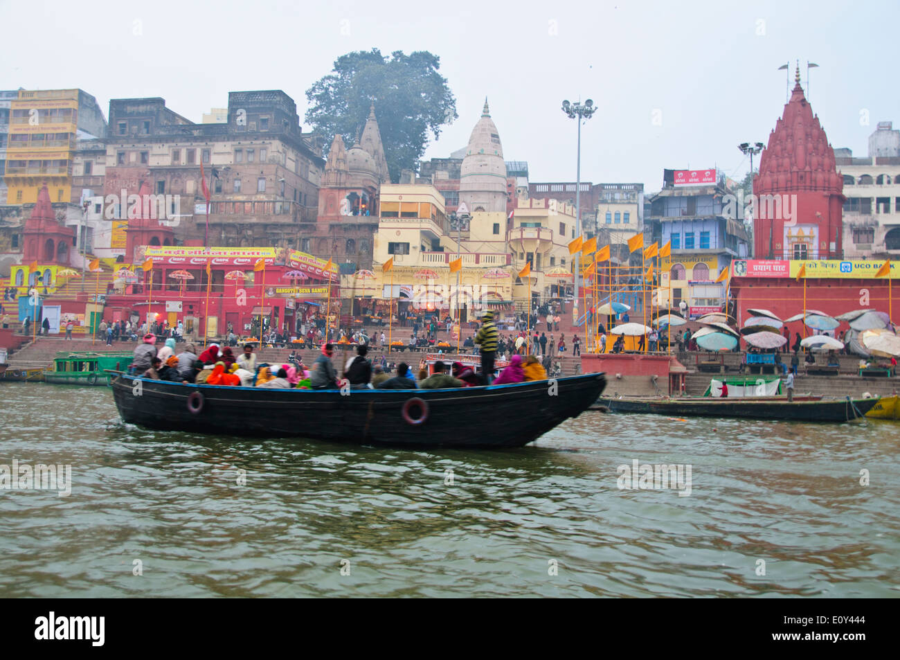 Mère Ganga,Ganga River,le Gange Ghats,,Aarti,lavage des péchés,bateaux de rivière, les pèlerins, Varanasi, Benares, Uttar Pradesh, Inde Banque D'Images