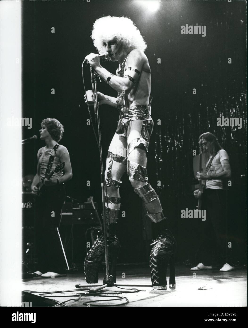 1 janvier 1970 - groupe de rock américain ''Tubes'' en concert au Hammersmith Odeon : ''Tubes'', sans égal dans la nouvelle vague de sons, Banque D'Images