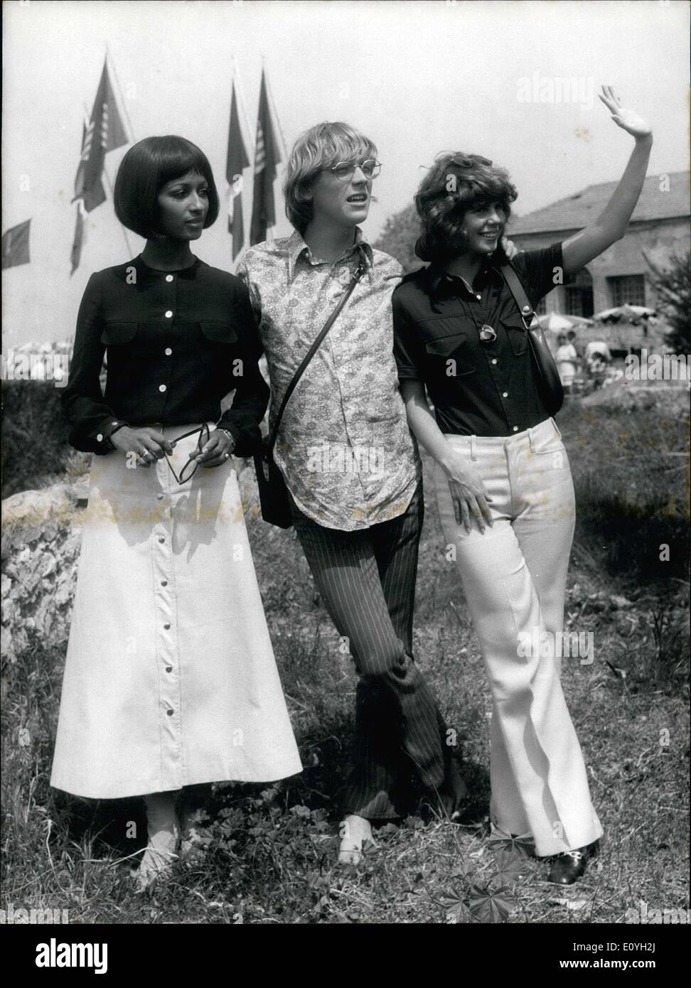 Mai 06, 1970 - Acteurs Cathy Rossier, Bruce Davidson, et Kim Darby à Cannes ESS.co Banque D'Images