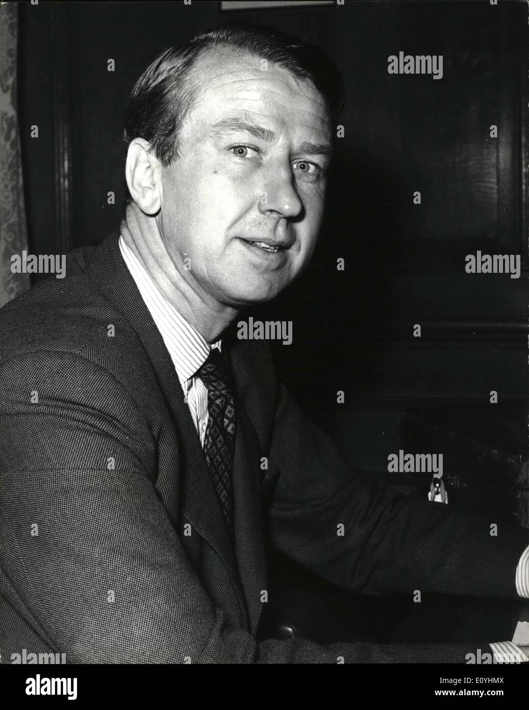 Juin 06, 1970 - LA NOUVELLE MINISTRE DU LOGEMENT ET DE L'ADMINISTRATION LOCALE. PHOTO : M. Peter Walker, 38 ans, le nouveau ministre du Logement Banque D'Images