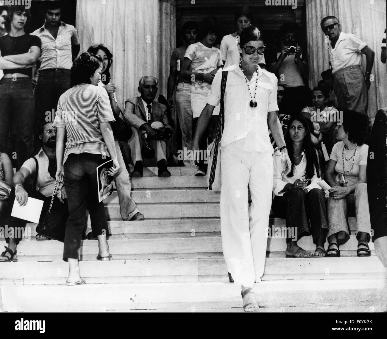 La Première Dame Jackie Kennedy Onassis voit la vue en Grèce Banque D'Images