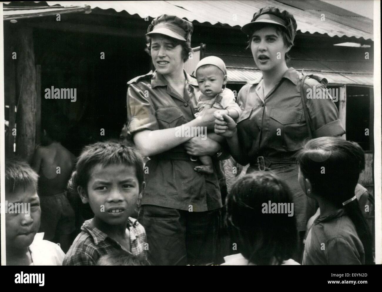 05 nov., 1970 - Women's Royal Australian Air Force les infirmières aident au Sud Vietnam Banque D'Images