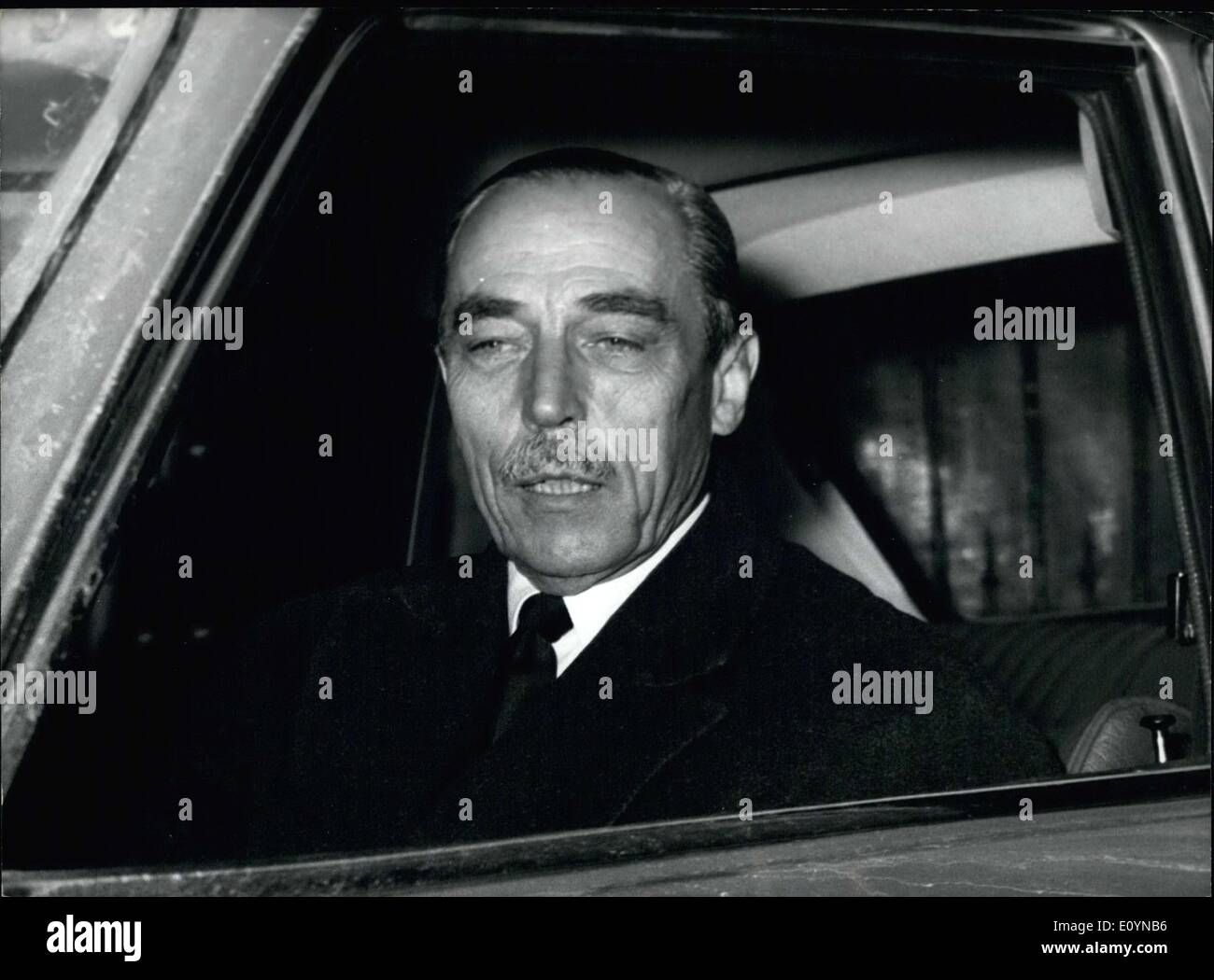 12 novembre 1970 - Comte de Paris laisse ''La Boisserie'' payé De Gaulle RESPECTE . Banque D'Images