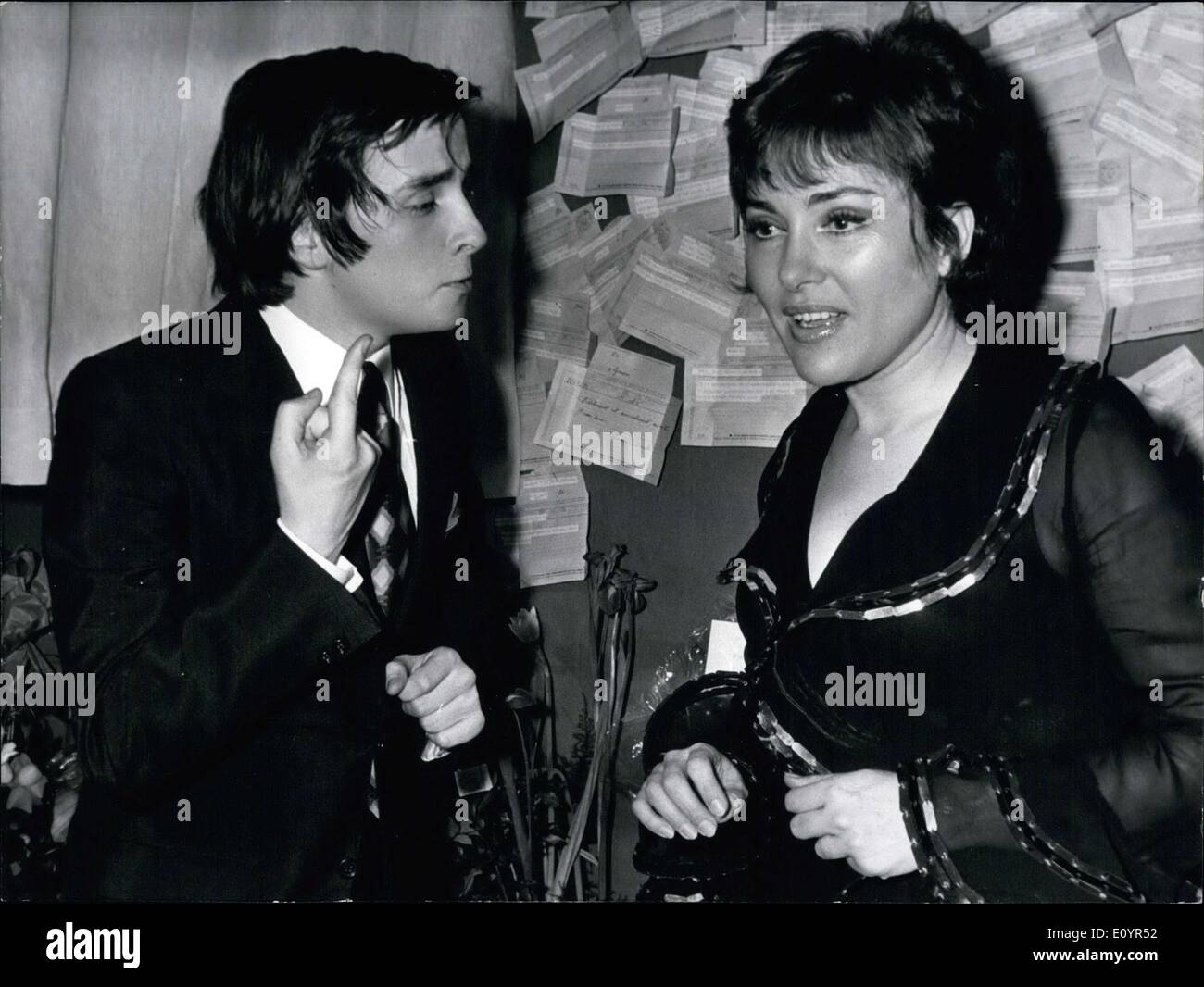 12 mars 1971 - Chanteur de Rika Zarai & Thierry Le Luron Olympia Paris  APRESS.c Photo Stock - Alamy