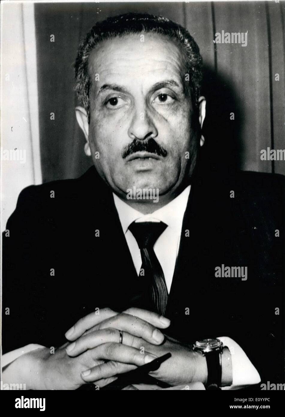 Le 12 décembre 1971 - NOUVEAU PREMIER MINISTRE DE JORDANIE. PHOTO : photo récente de M. Ahmad Lawzi, le nouveau Premier Ministre de la Jordanie, qui a succédé à Banque D'Images