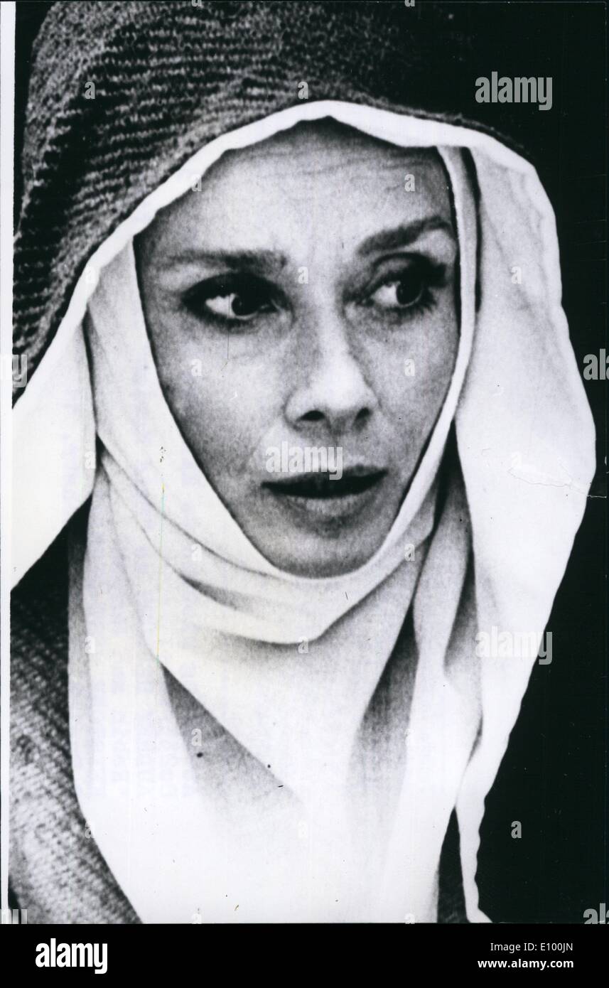 02 février 1972 - Audrey Hepburn comme ''MMarian aide'' dans le film ''Robin et Marian' E Banque D'Images