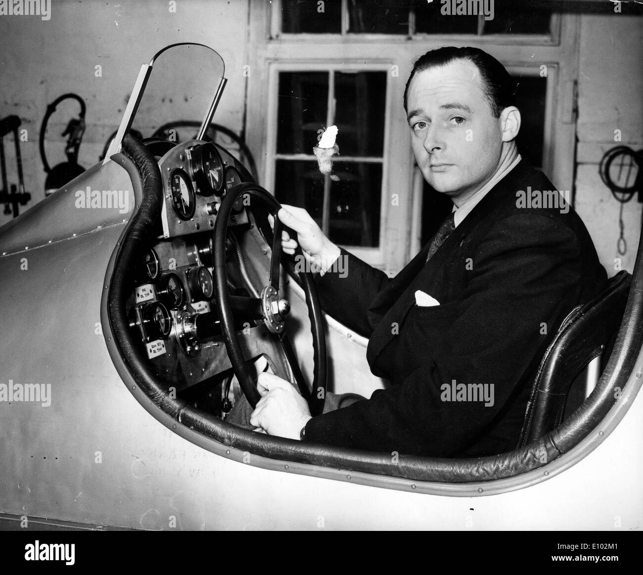 DONALD MALCOLM CAMPBELL record de vitesse britannique qui a huit records du monde de vitesse absolue sur l'eau et de terre 1950 & 1960 Banque D'Images