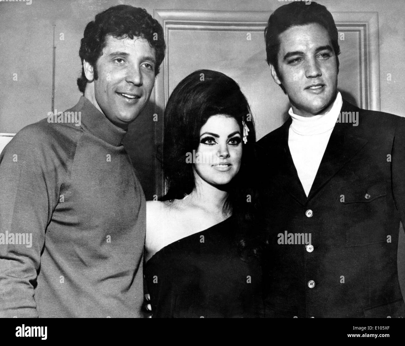 Chanteurs Elvis Presley, Tom Jones et Priscilla Presley Banque D'Images
