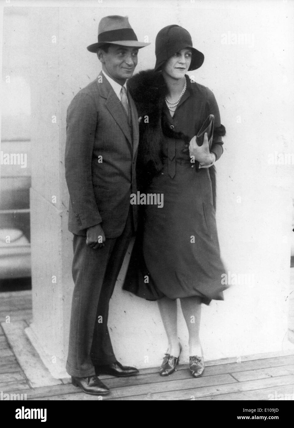 Compositeur Irving Berlin avec femme Ianthi Mackay Banque D'Images