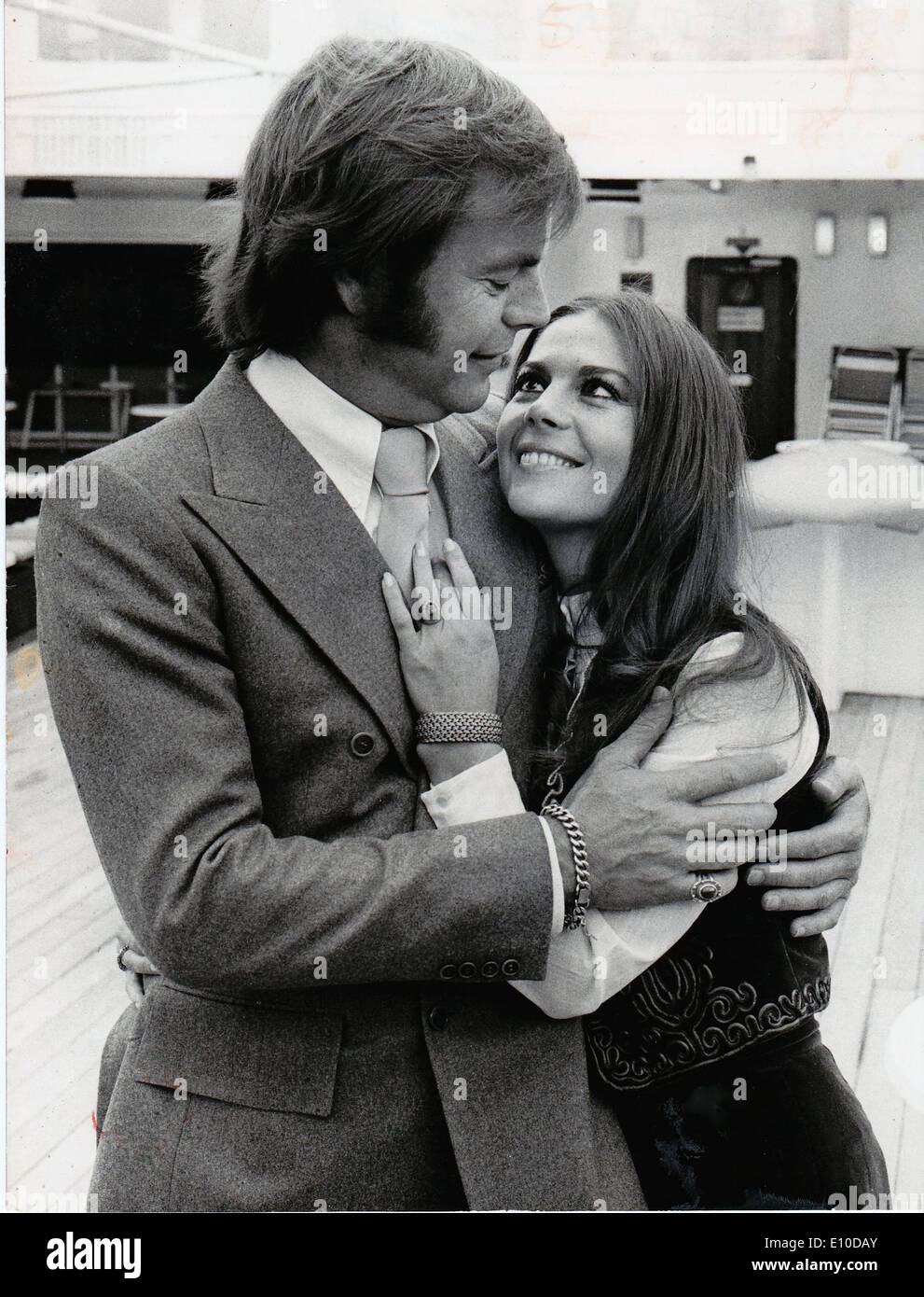 L'actrice Natalie Wood voyages avec Robert Wagner Banque D'Images