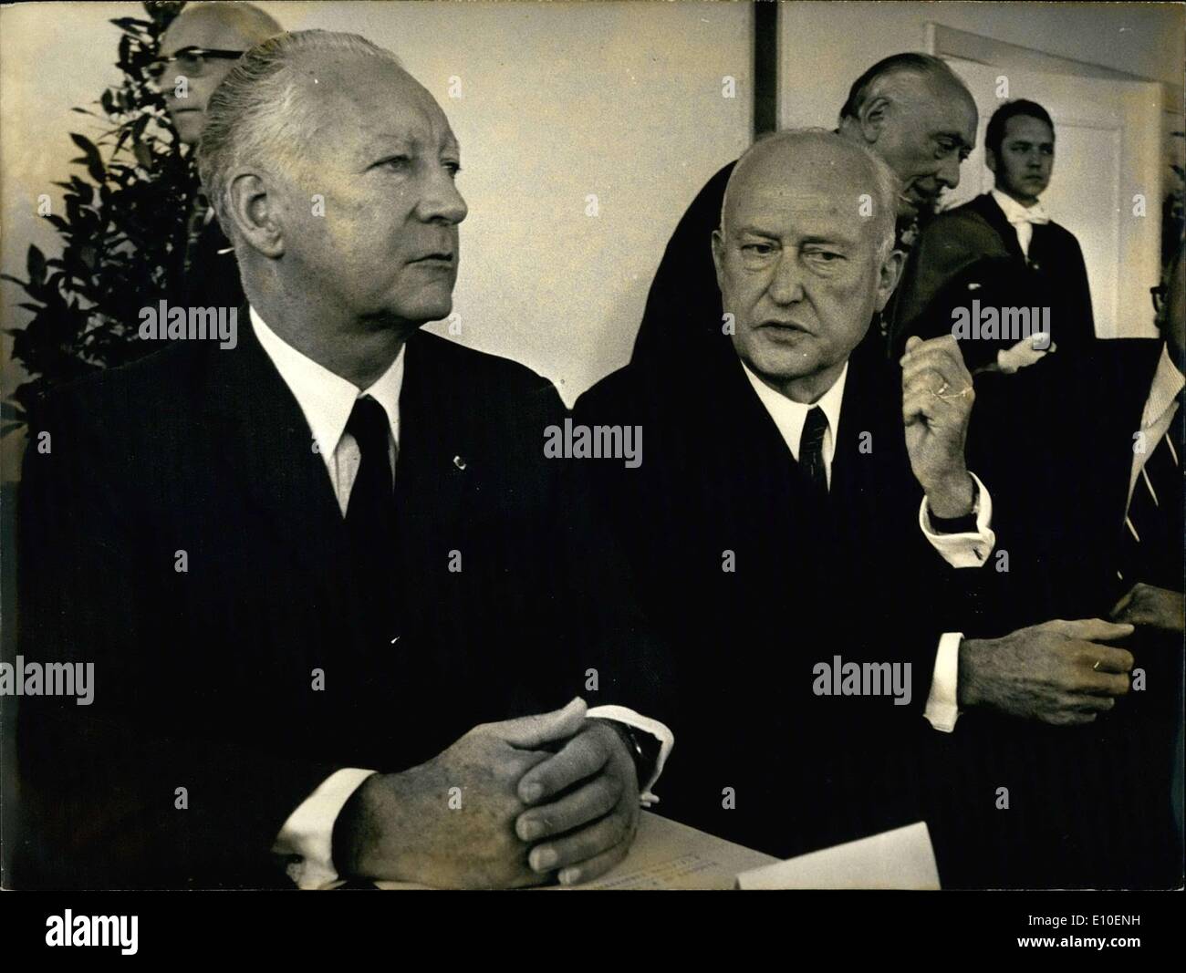 09 août 1972 - Pierre Messmer et Maire de Strasbourg Pflimlin en Alsace Banque D'Images