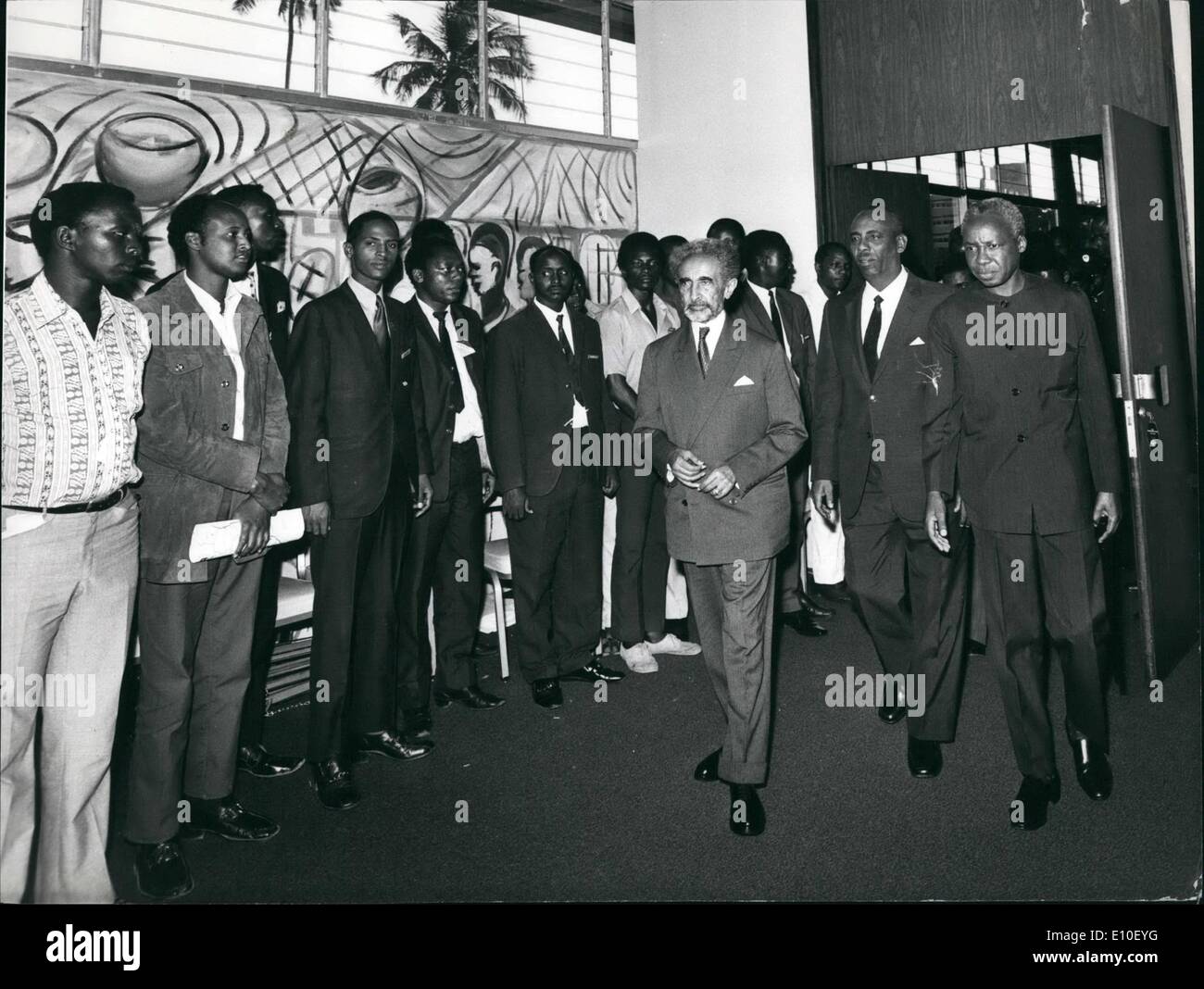 Septembre 09, 1972 - ''bons voisins'', conférence Daressalaam, Tanzanie : derrière l'empereur Hailé Sélassié et le président Nyerere j Banque D'Images