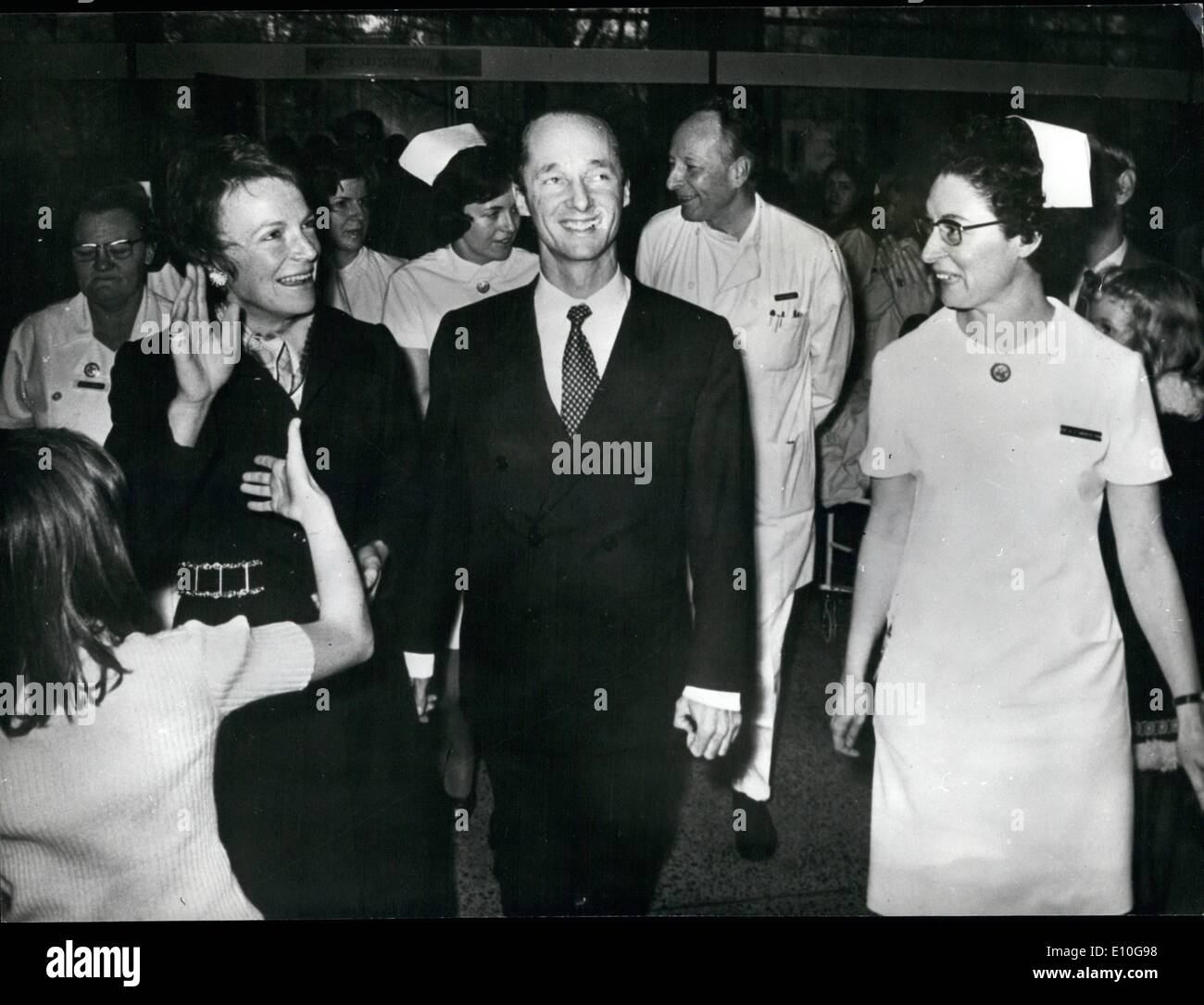 10 octobre 1972 - des jumeaux pour la princesse Irène : la princesse Irène des Pays-Bas, et son mari, le Prince Carlos Hugo de Bourbon-parme, illustré de quitter l'hôpital à Nimègue, où la Princesse a donné naissance à des jumeaux le 13 octobre. Banque D'Images