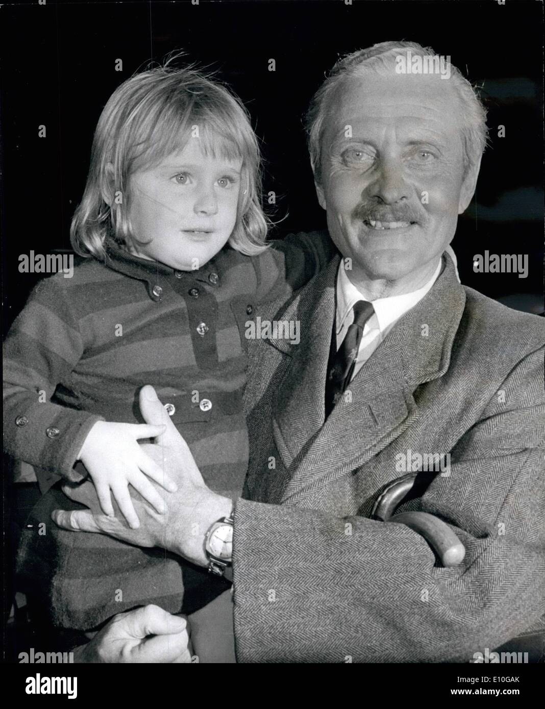 17 octobre 1972 - M. Richard Slater arrive d'Ouganda. M. Richard Slater, le Haut Commissaire britannique de l'Ouganda, est arrivé à Banque D'Images