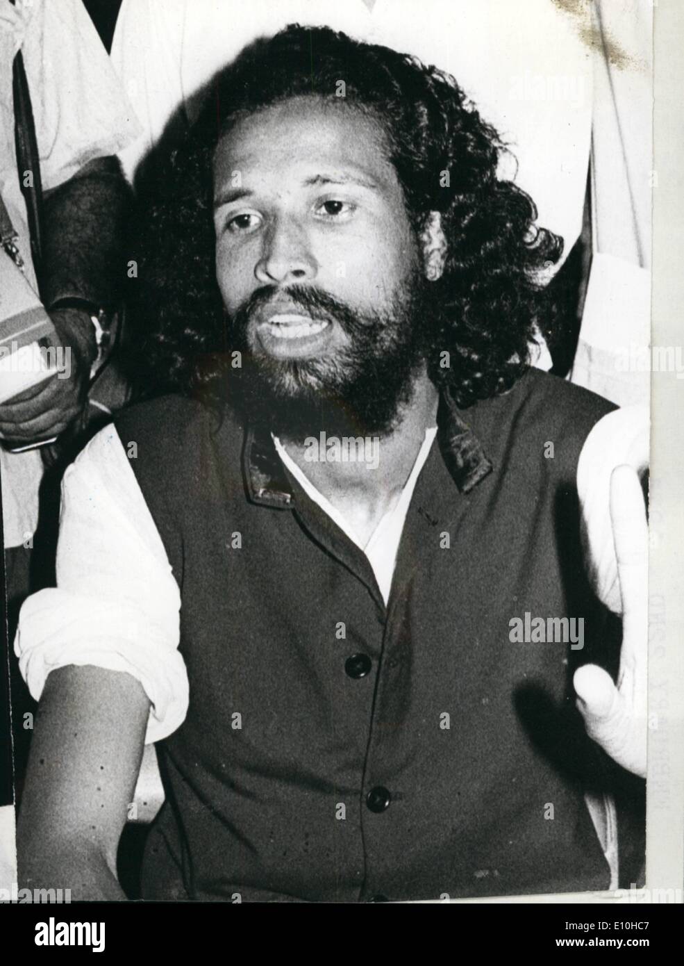 02 février 1973 - ''Tiger'' Siddiqui - candidat à l'élection Bangls Desh . Photo montre lors d'une conférence de presse qu'il a donnée récemment à Calcutta est Abdul Kader ''Tiger'' Siddiqui, 25, l'extrémiste Mukit Bahini chef de Bangal Desh qui notiriety bayonetting international remporté par les prisonniers pakistanais en public lors d'un rassemblement à Dacca en décembre 1971. Il essaie maintenant de construire une image publique pour lui-même dans la perspective des prochaines élections générales au Bangladesh le 7 mars. Banque D'Images