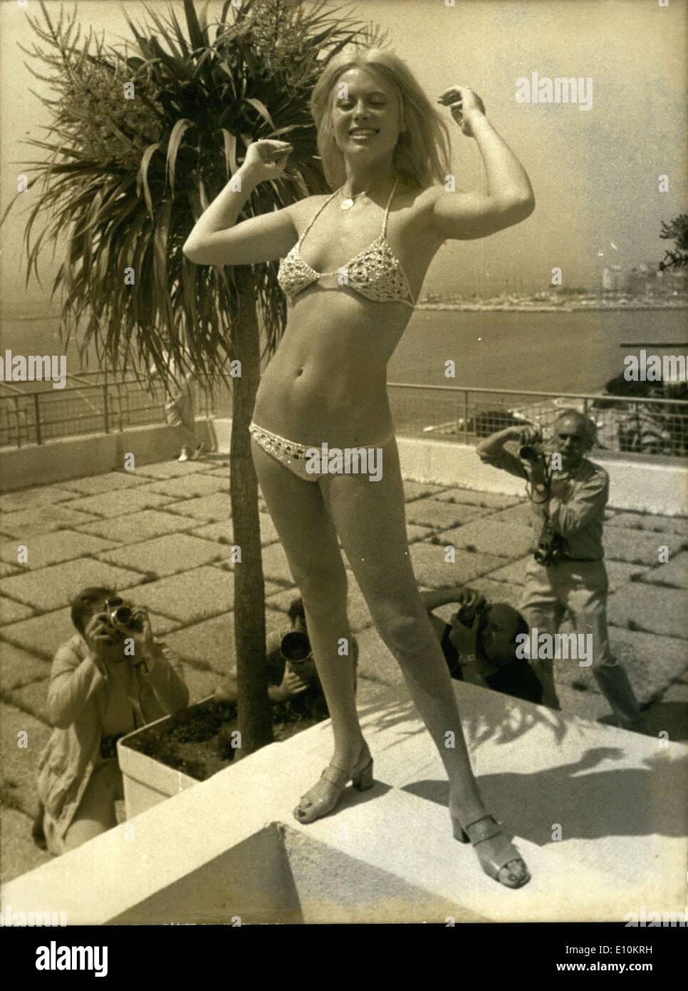 16 mai 1973 - Cheri Caffaro stars dans le film ''Les filles sont d'aimer'', un film américain qui est actuellement présenté au Festival de Cannes. Caffaro est représenté à Cannes. Banque D'Images