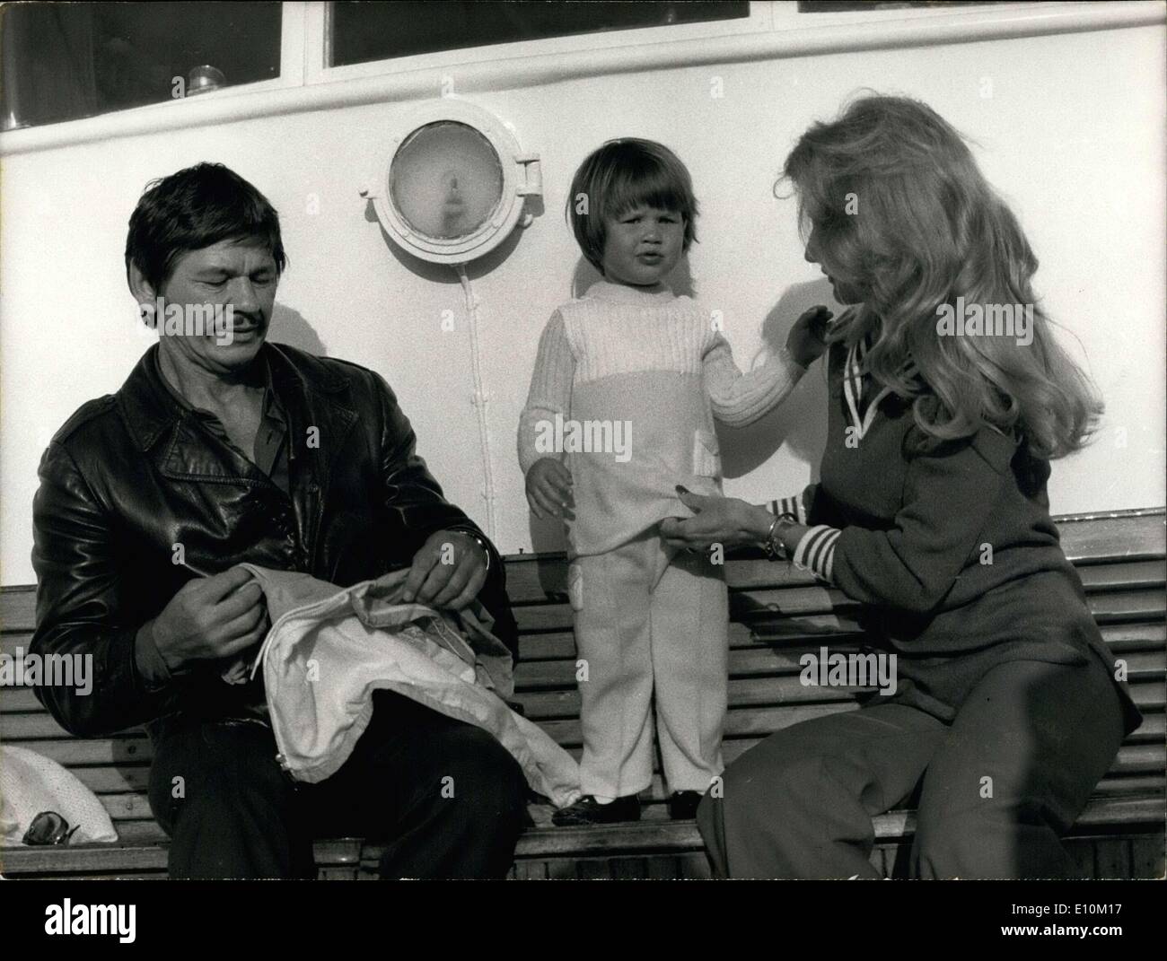 23 mai 1973 - avec Charles Bronson, Jill Ireland, épouse et leur fille Banque D'Images