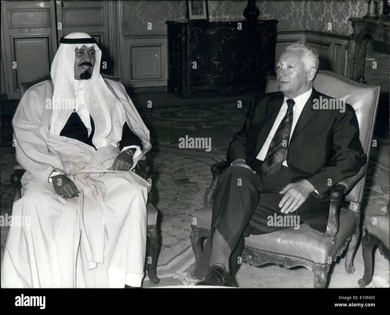 Juin 29, 1973 - Le ministre de la défense, Prince arabe Abdul Aziz & Pierre Messmer Banque D'Images