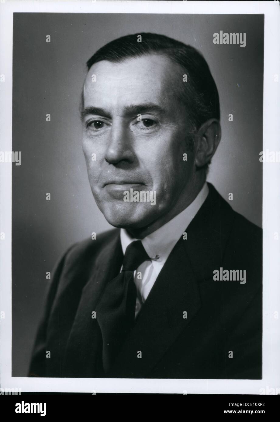 08 août 1974 - American Bar Association : Les 340 membres de la chambre des délégués élus Lawrence E. Walsh, de la ville de New York, en tant que président élu abatteurs d'succeedings. Lors de leur 97e réunion annuelle. Banque D'Images
