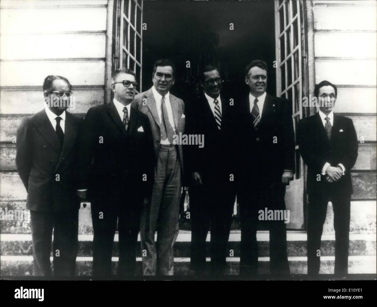 Septembre 09, 1974 - Colombo, Jean-Pierre Fourcade, Denis Healy, William Simon, Hans Apel, Masayoshi Ohira Banque D'Images