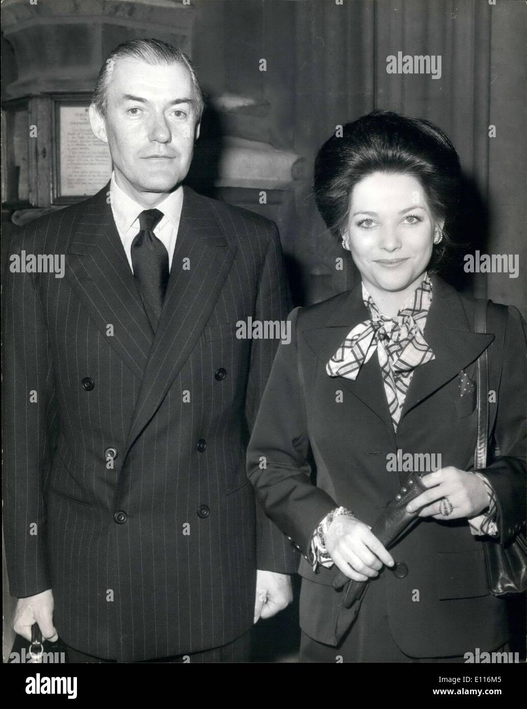 23 février 1976 - Lords juges de décider énigme de pairie titre ; une querelle familiale qui a secoué la haute société dans les années folles a été Banque D'Images